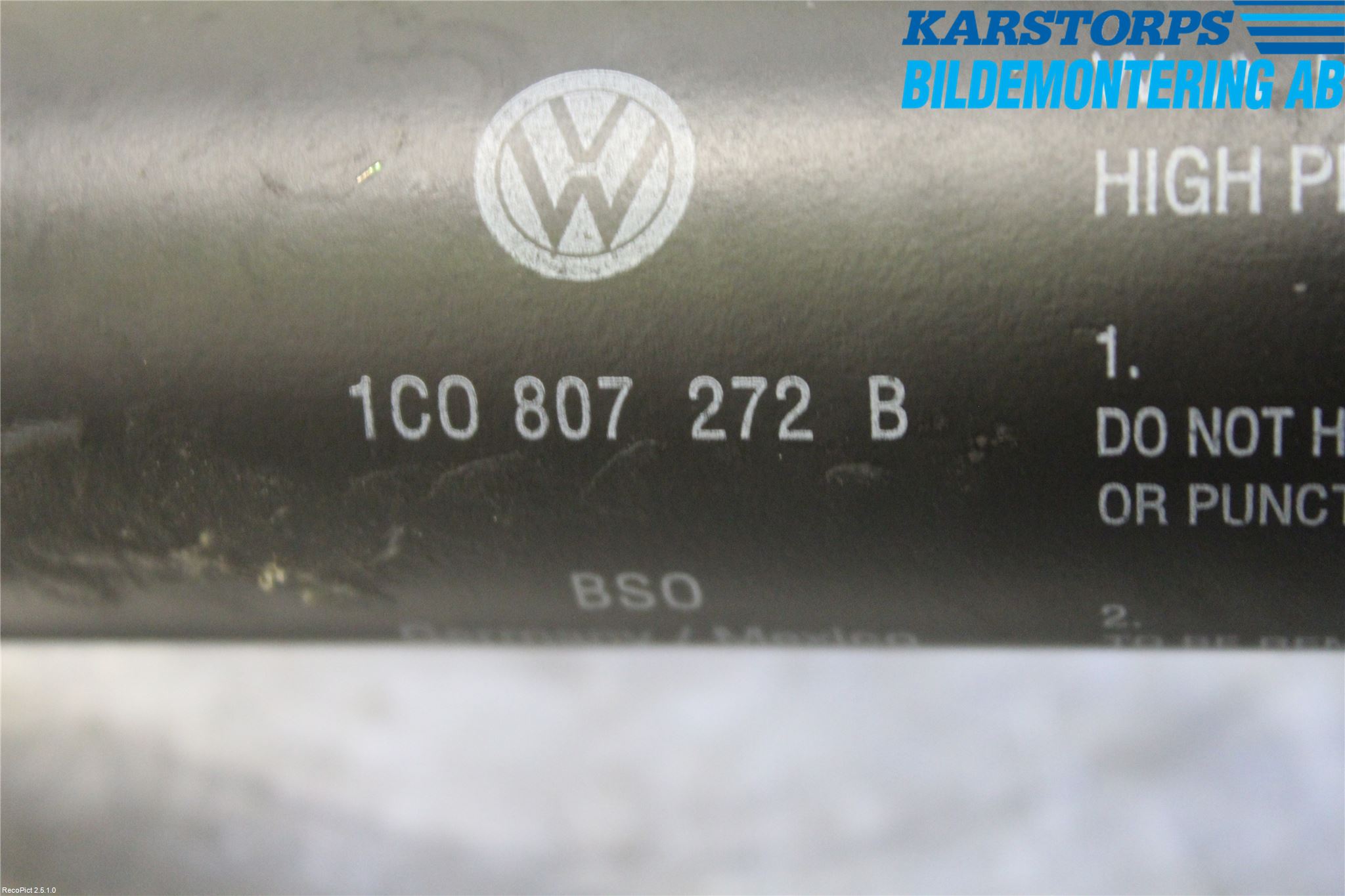 Volkswagen VW BEETLE 98-10 Stötfångarbärjärn Fram