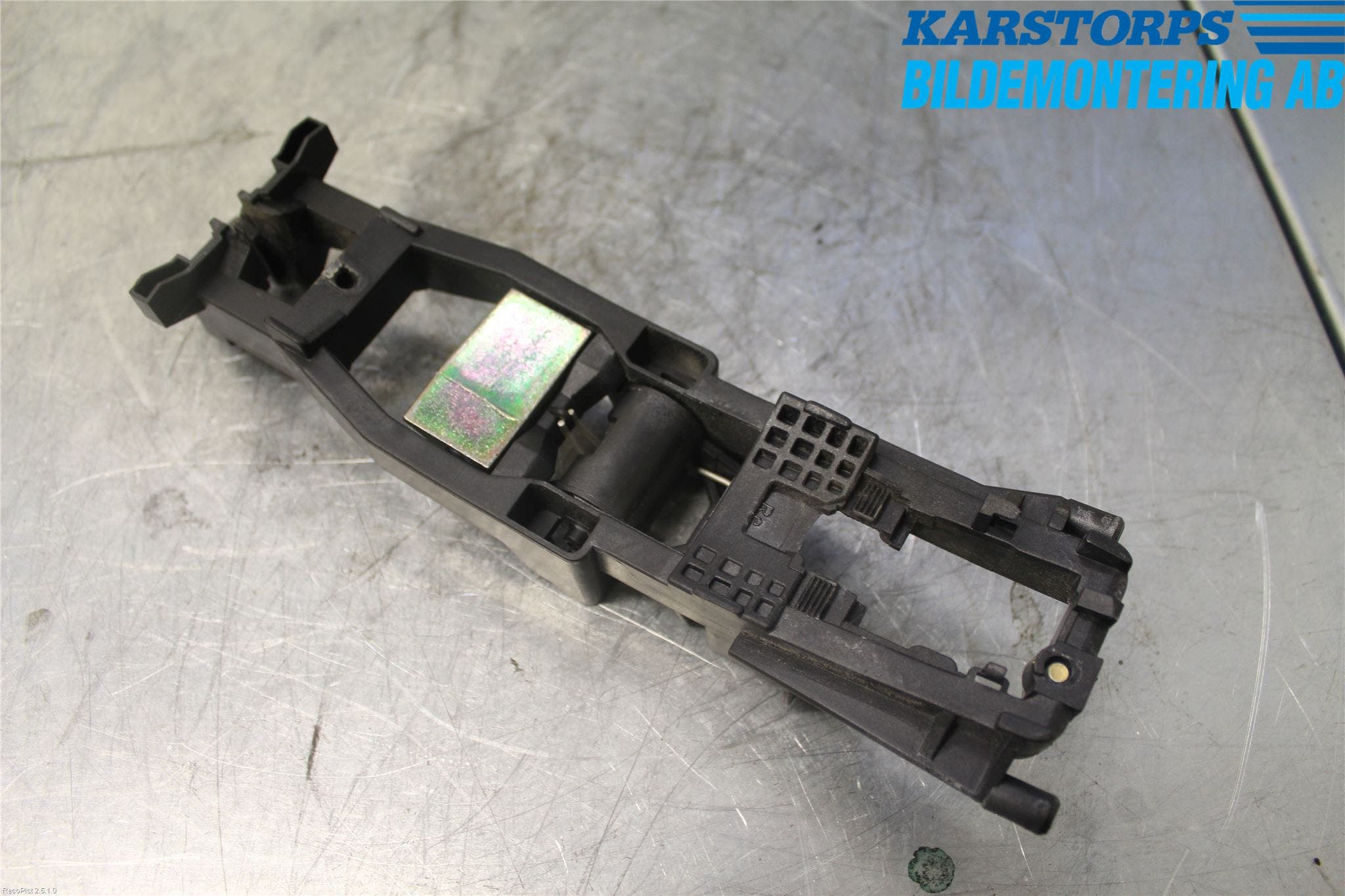 Mercedes-Benz MB E-KLASS (W211) 02-09 Dörrhandtag Yttre Hö