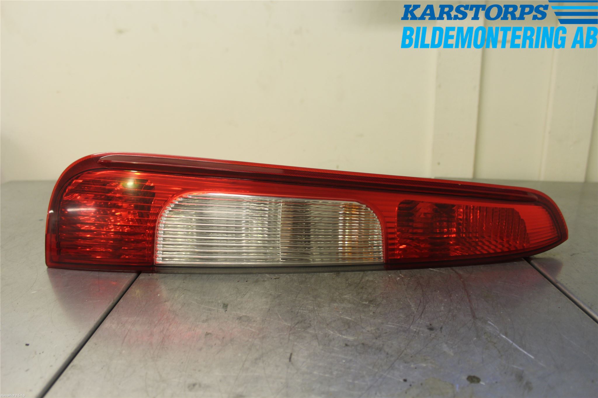 Ford FOCUS C-MAX I 03-06 Bakljus Vänster