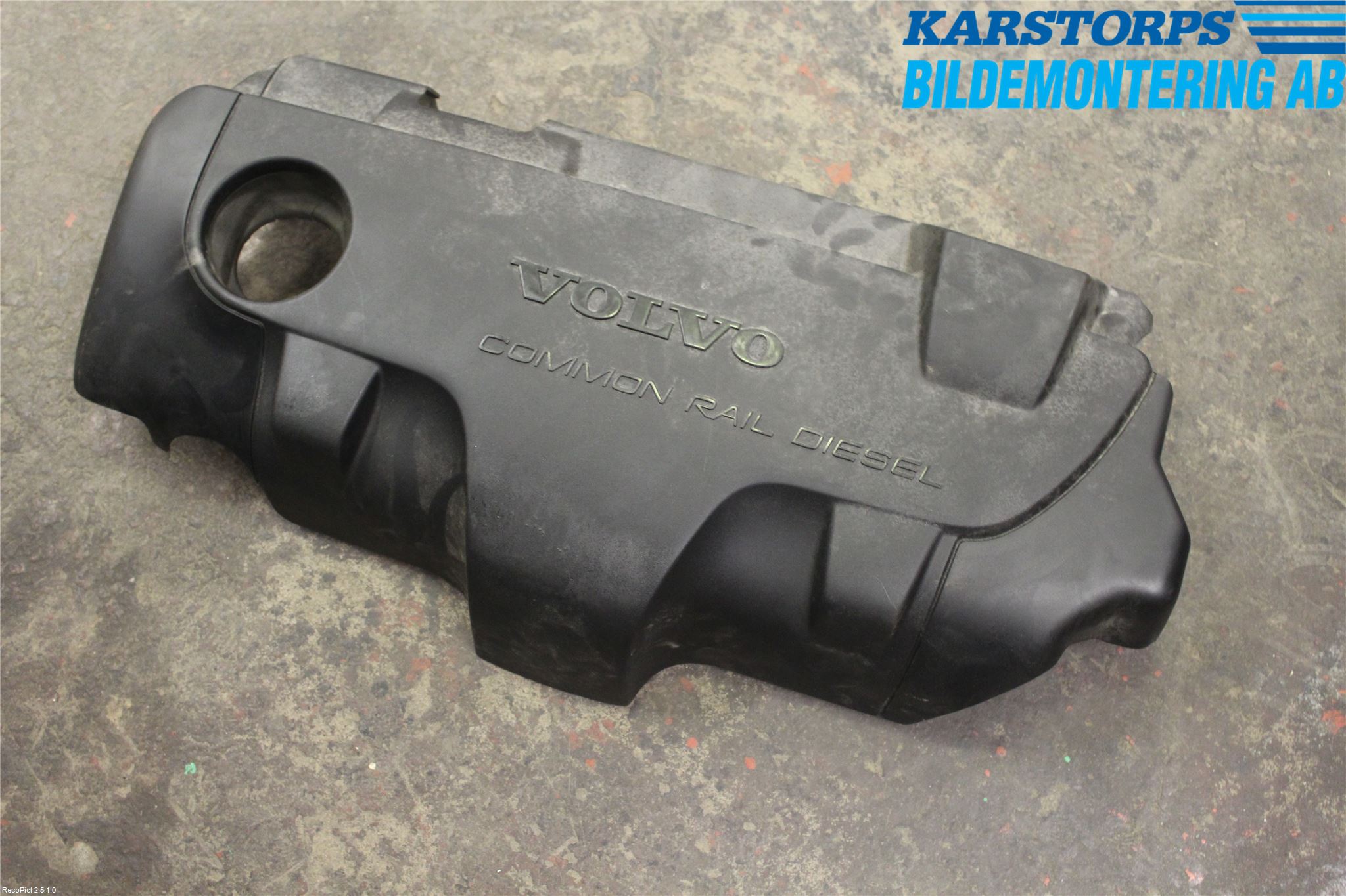 Volvo V70 00-04 Motorkåpa