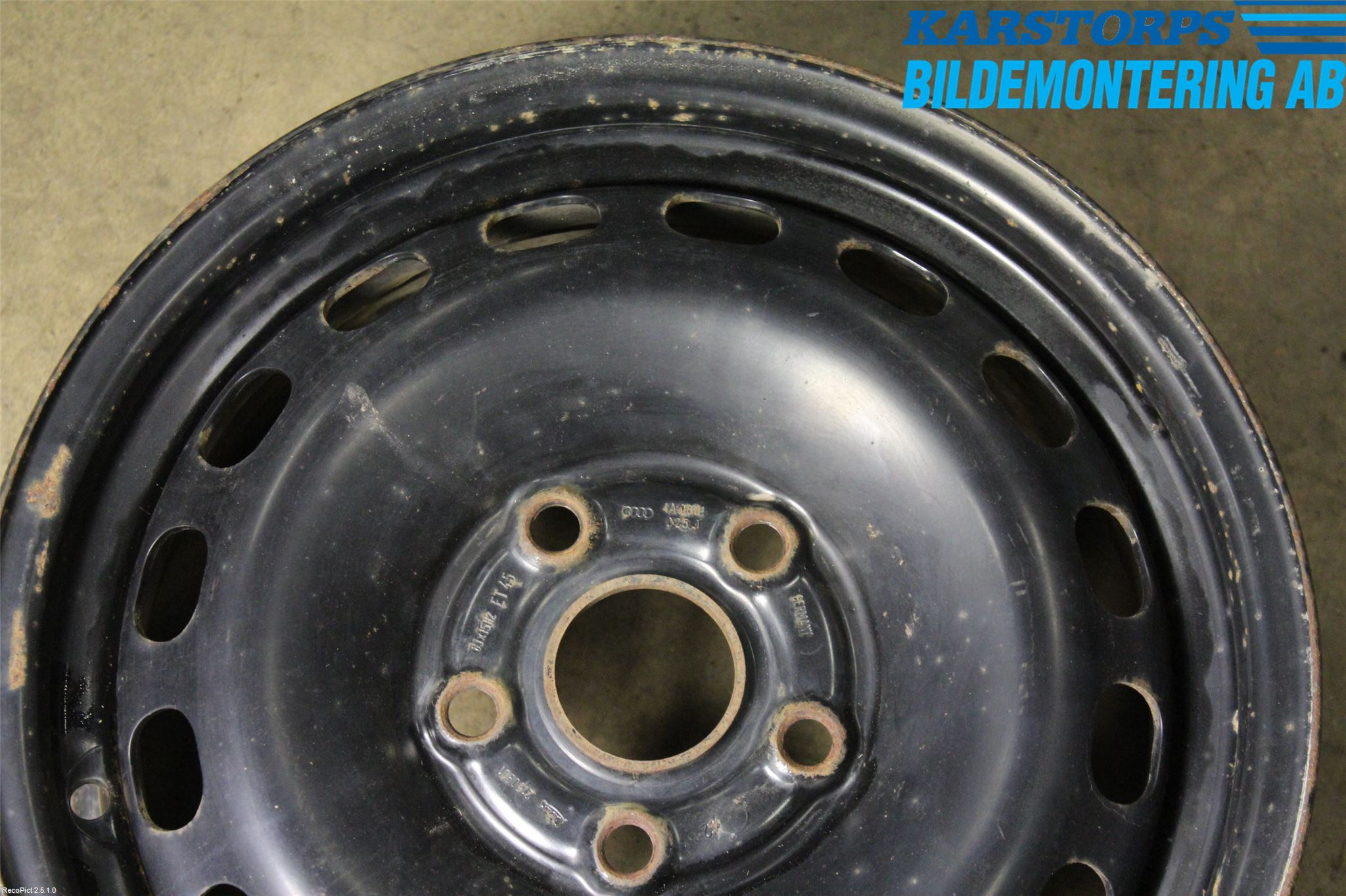 Audi 100/S4     91-94 Fälg Plåt