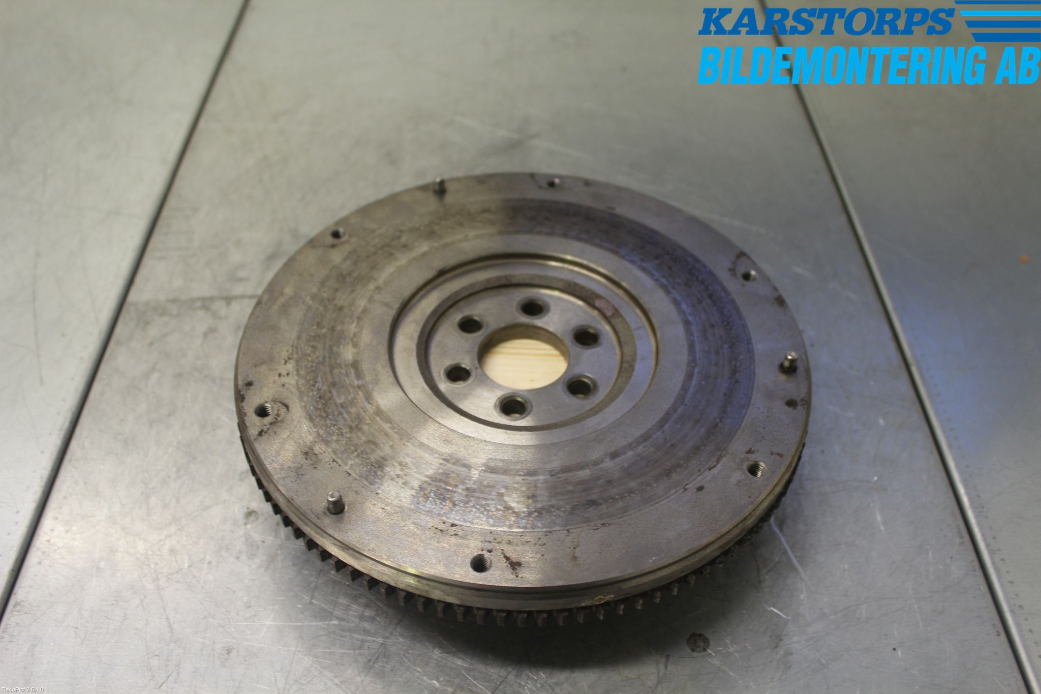 Nissan ALMERA    00-06 Svänghjul Man