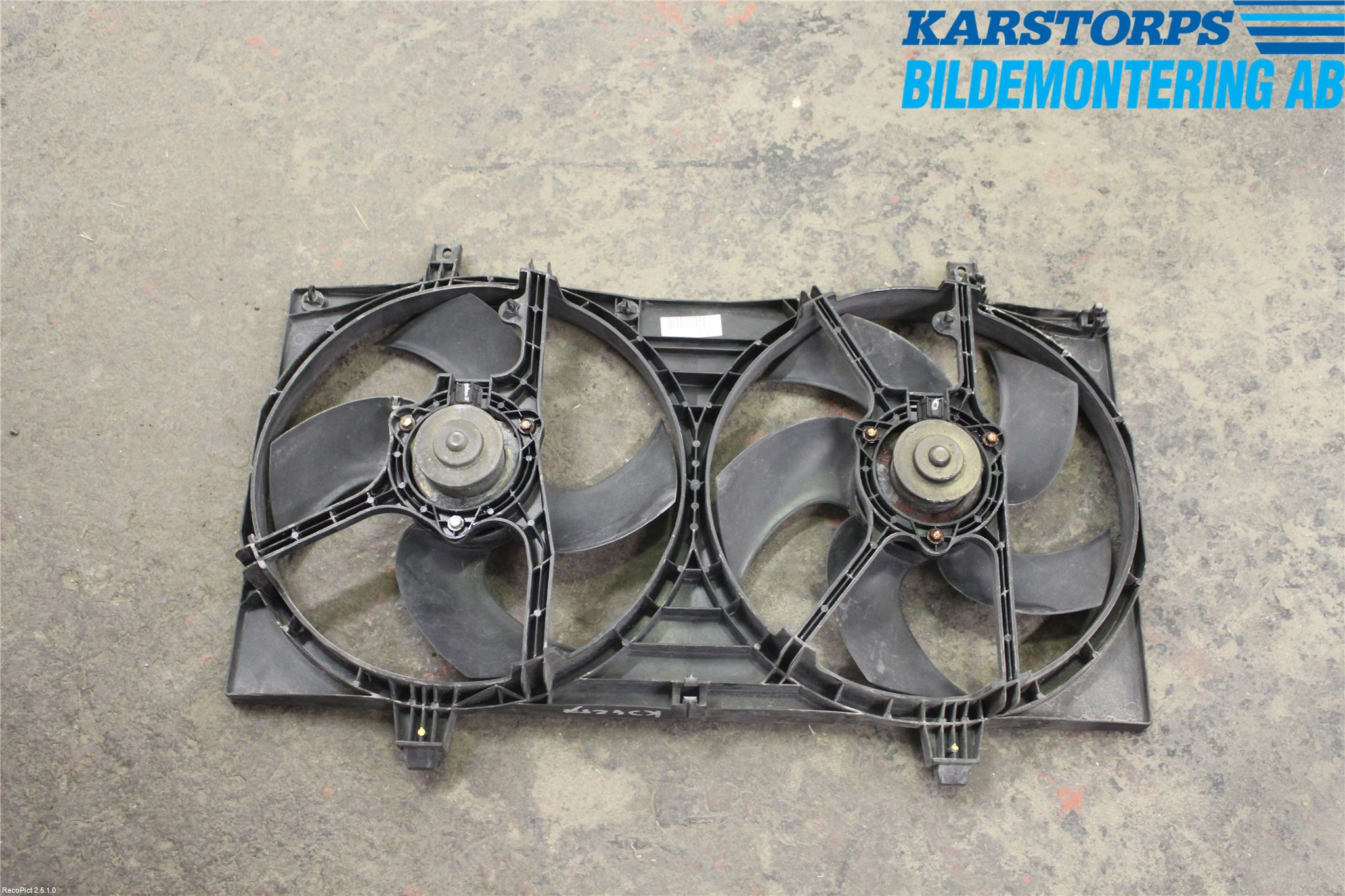 Nissan ALMERA    00-06 Kylfläkt El