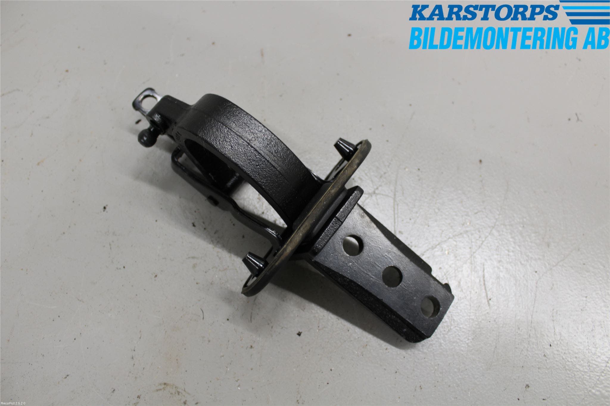 Volvo XC70 08-13 Bakluckegångjärn Hö