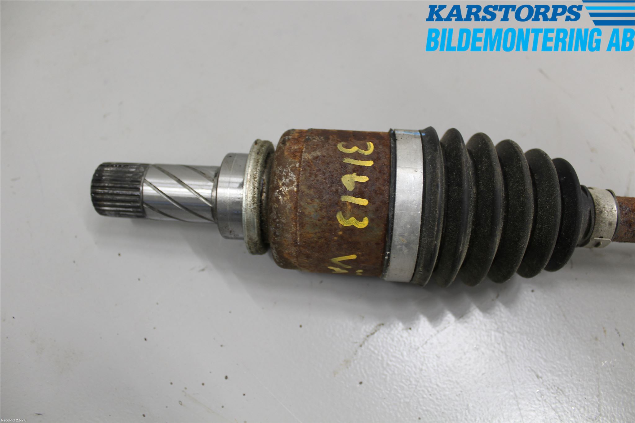 Renault CLIO III  09-12 Drivaxel Fram Vänster