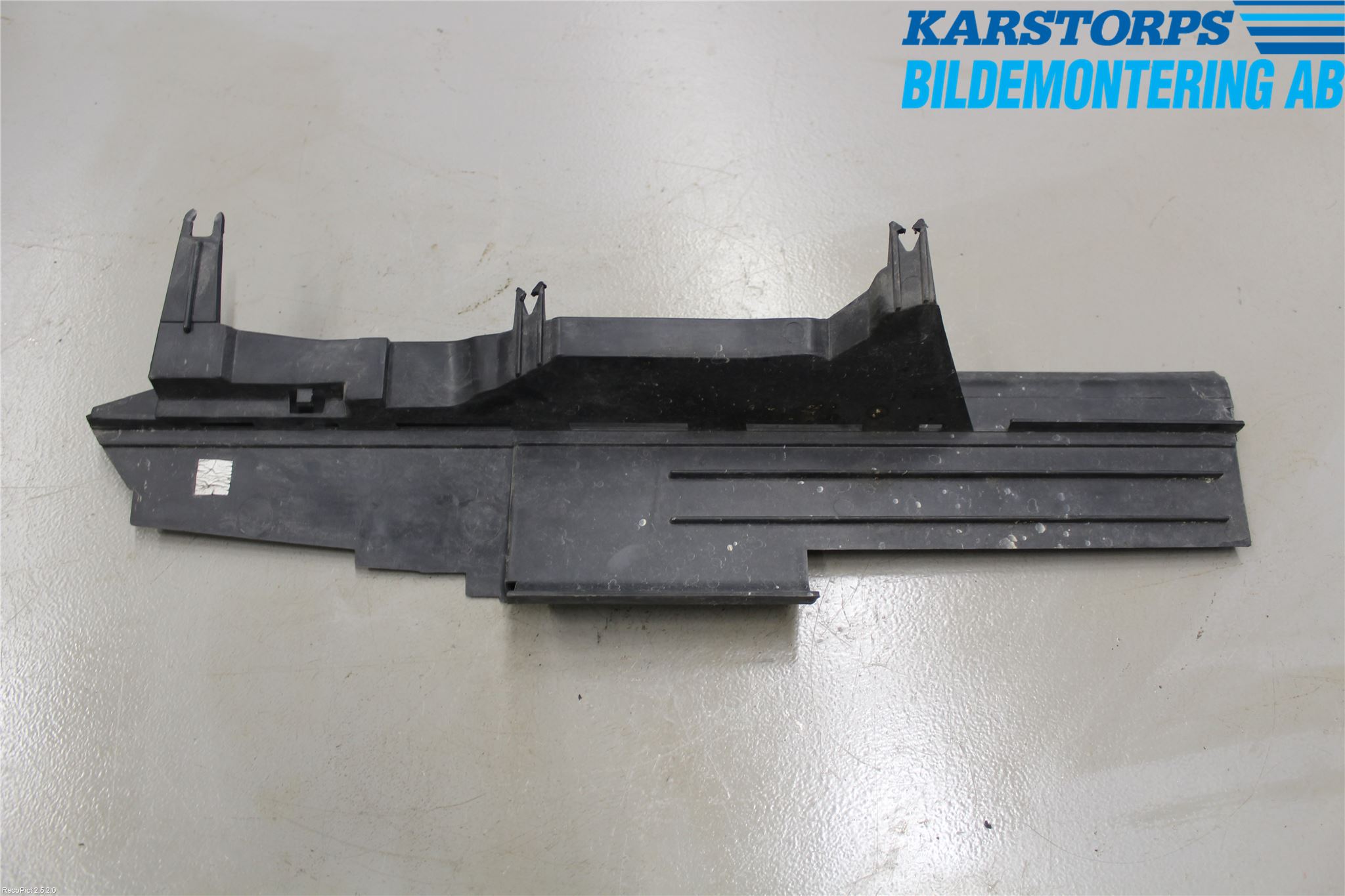 Renault SCÉNIC/GRAND 03-06 Deflektor Plåt-Plast Kylning