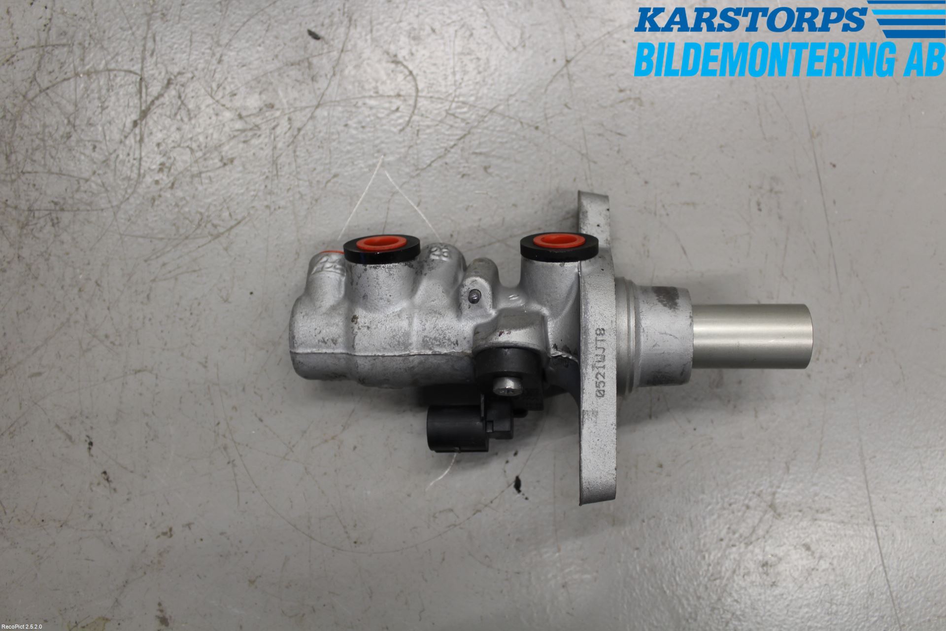 Volkswagen VW PASSAT 11-14 Broms Huvudcylinder