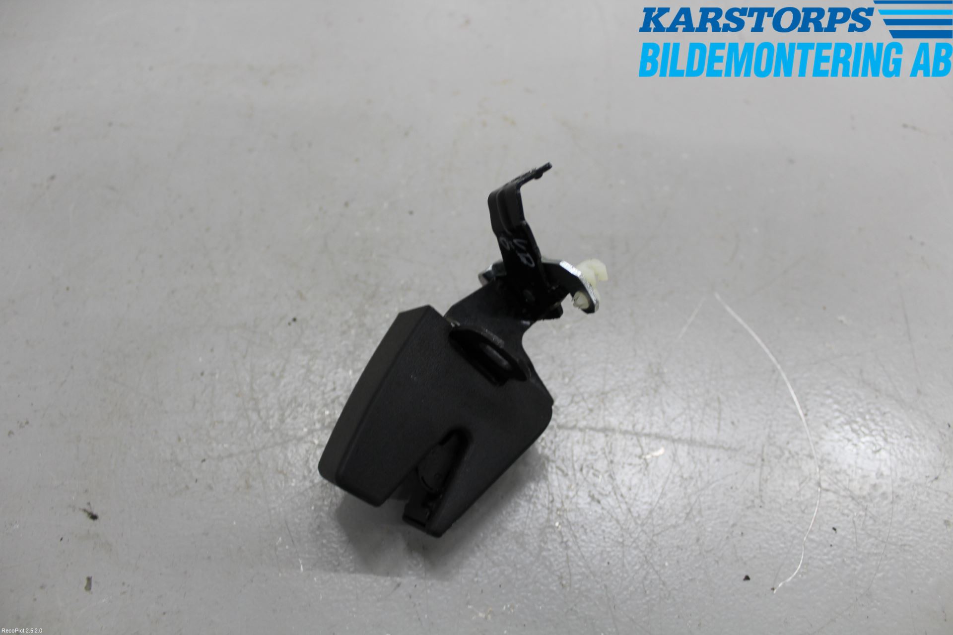 Volkswagen VW CADDY      04-10 Låskista-Dörrlås