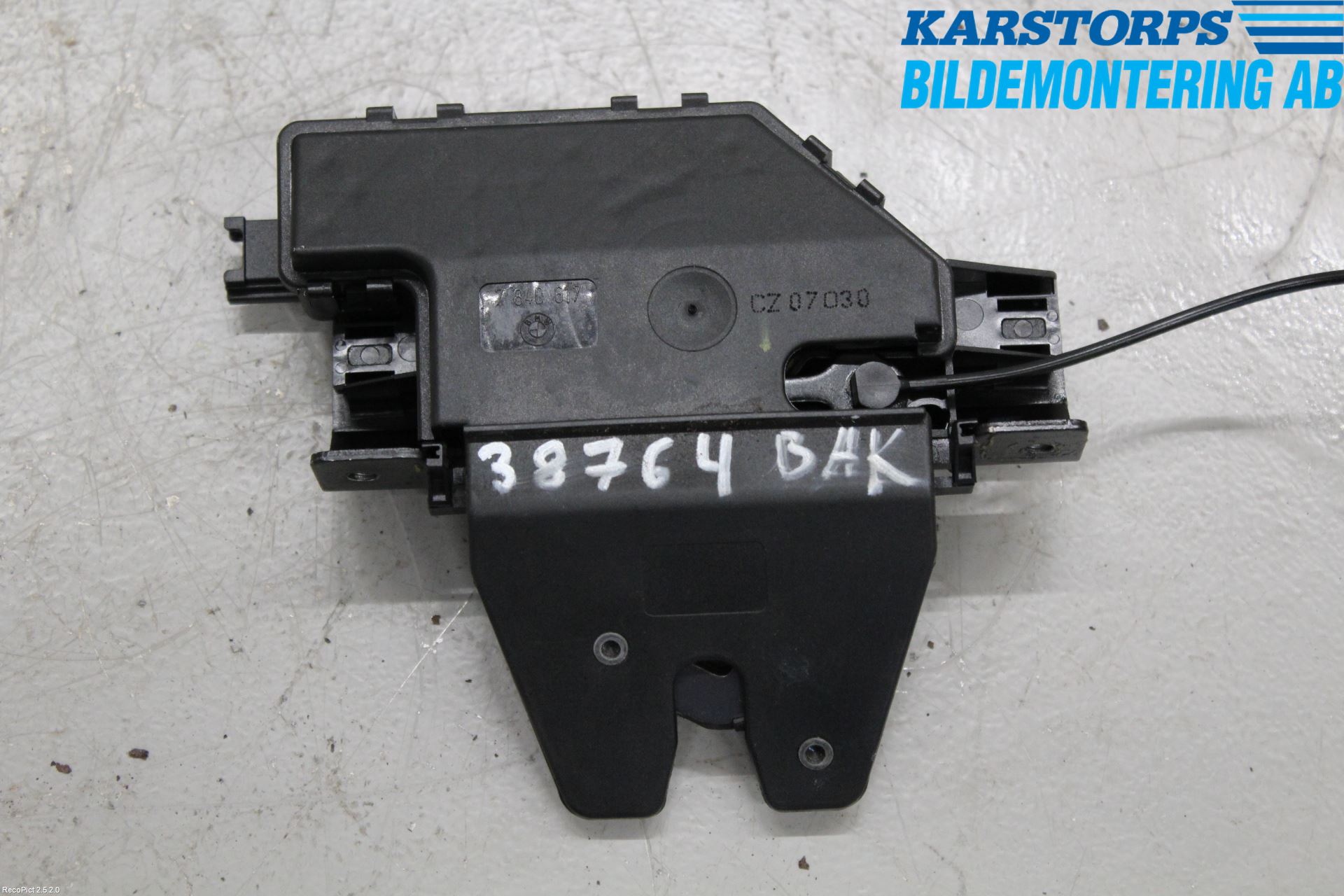 BMW 1 E87/81 5D/3D 03-11 Låskista Baklucka