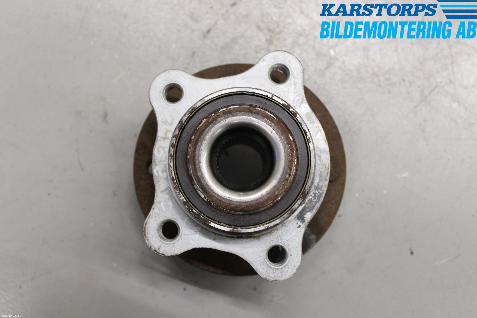 Volvo V40 12-19 Nav Fram