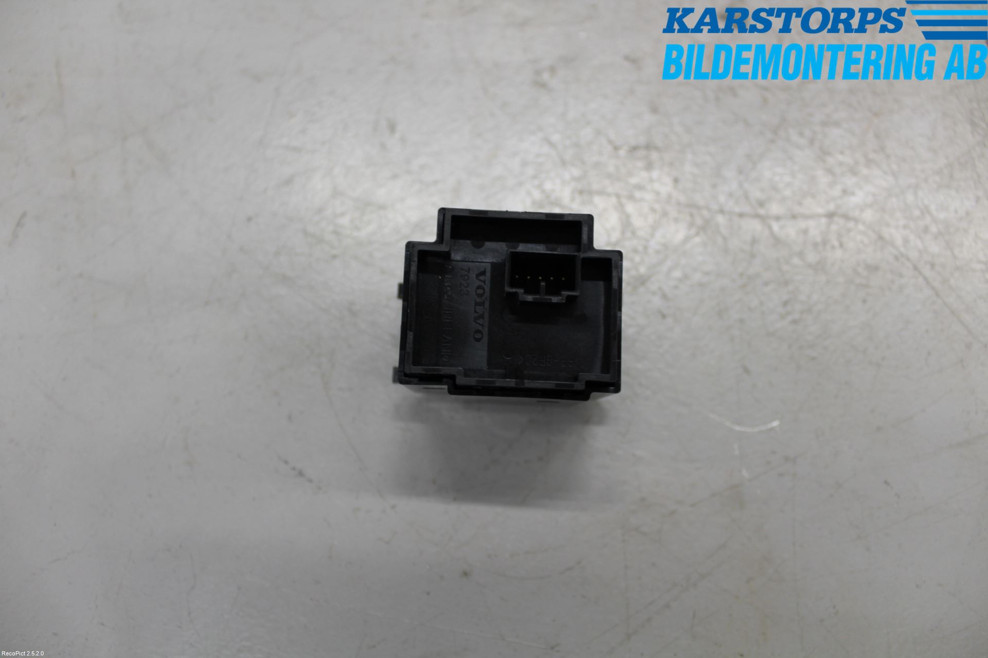 Volvo V40 12-19 Strömställare Stolvärme