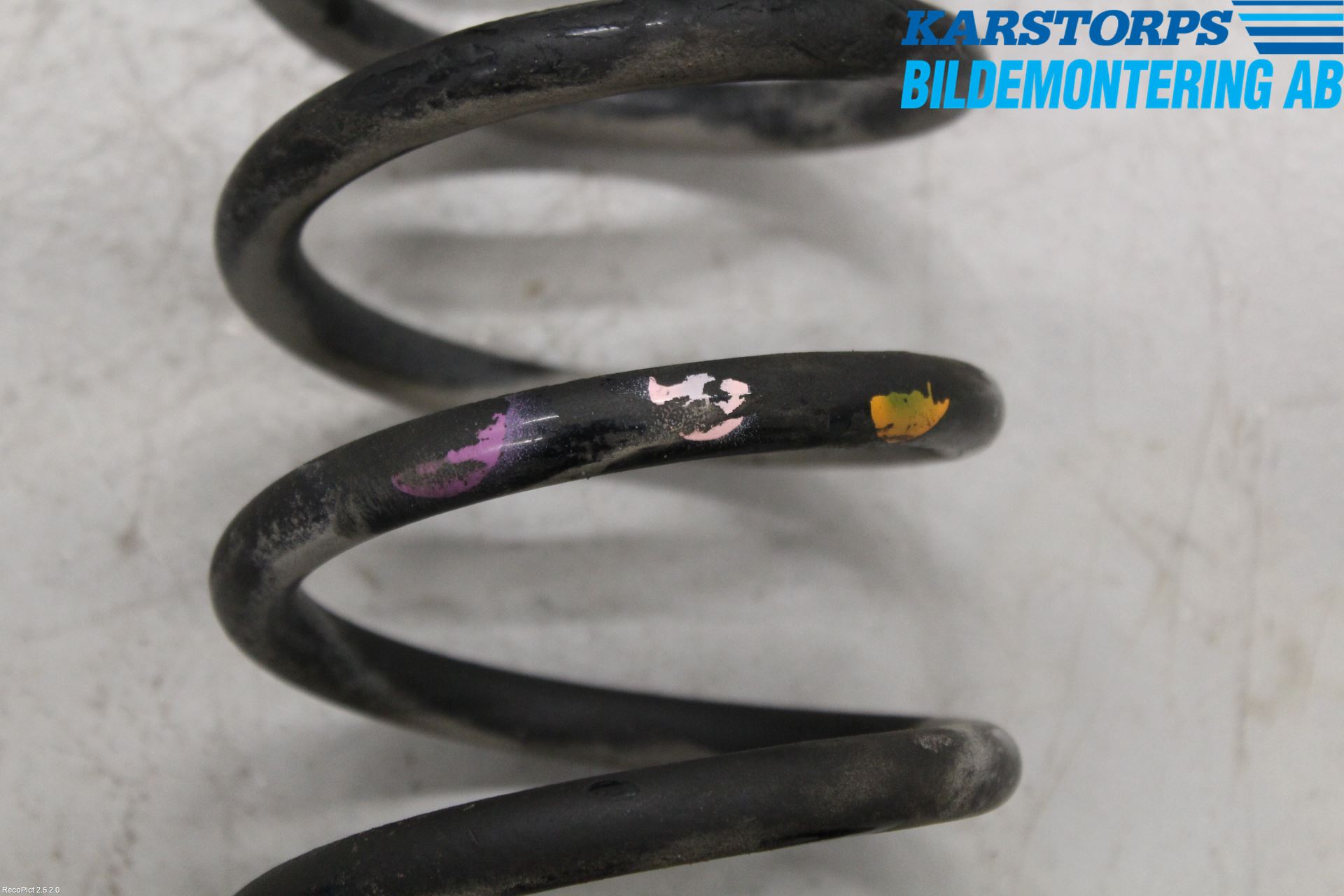 Volvo V40 12-19 Fjäder Bak