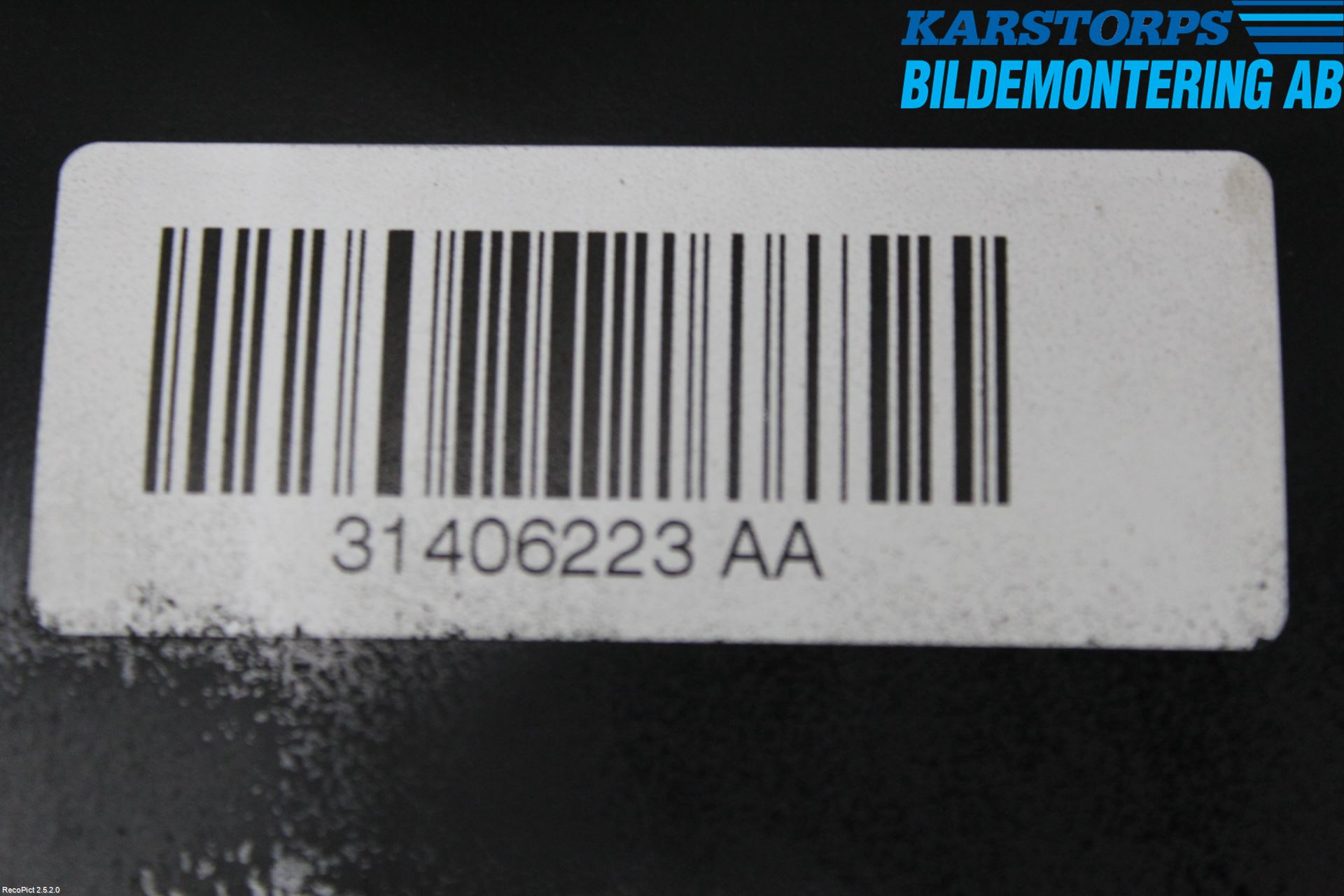 Volvo V40 12-19 Bakaxelbalk