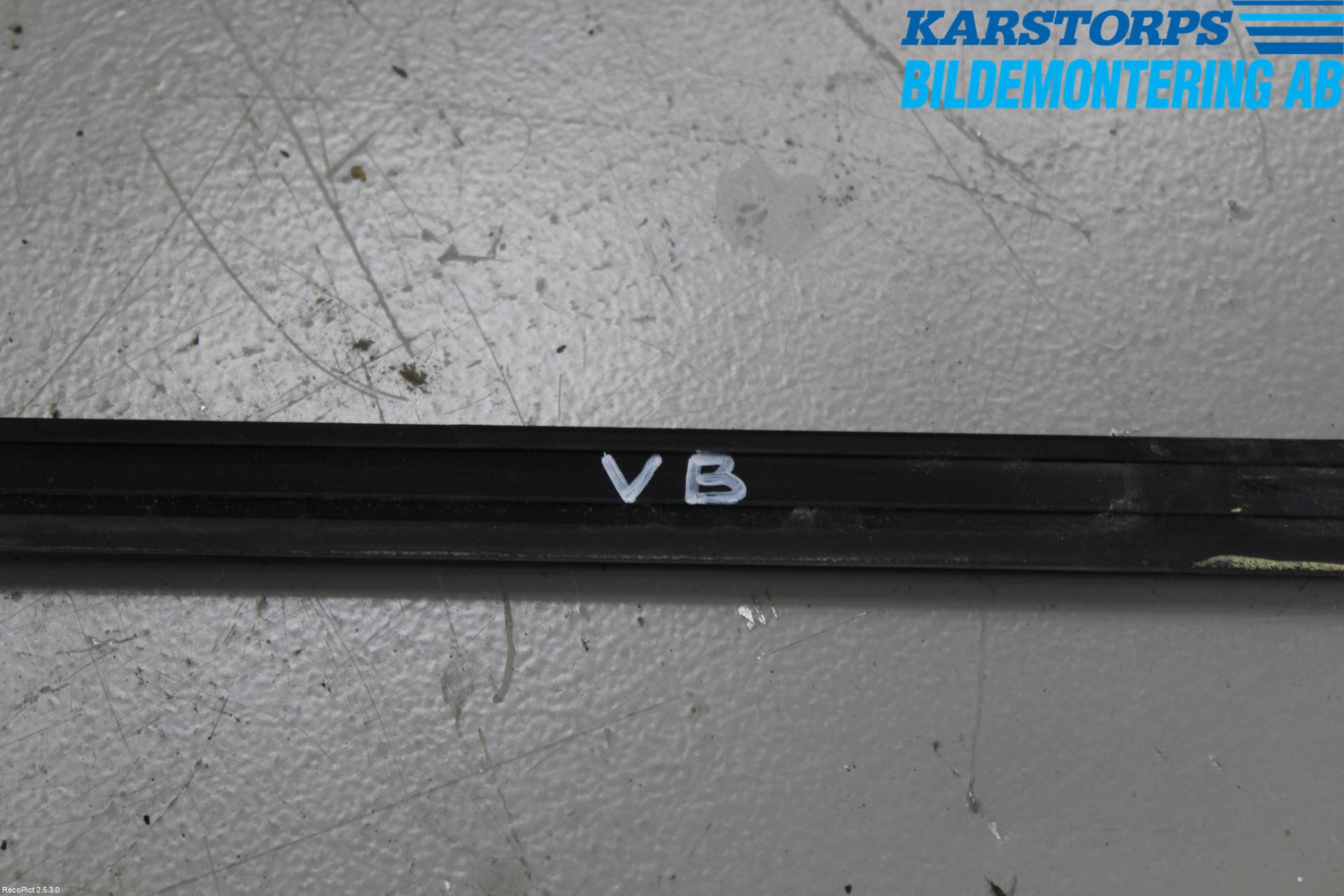 Volvo V60 14-18 Dörr Dekorlist Bak Vä