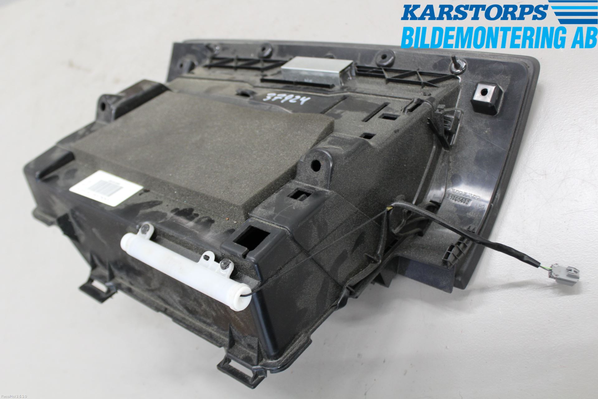 Volvo V70 08-13 Handskfack