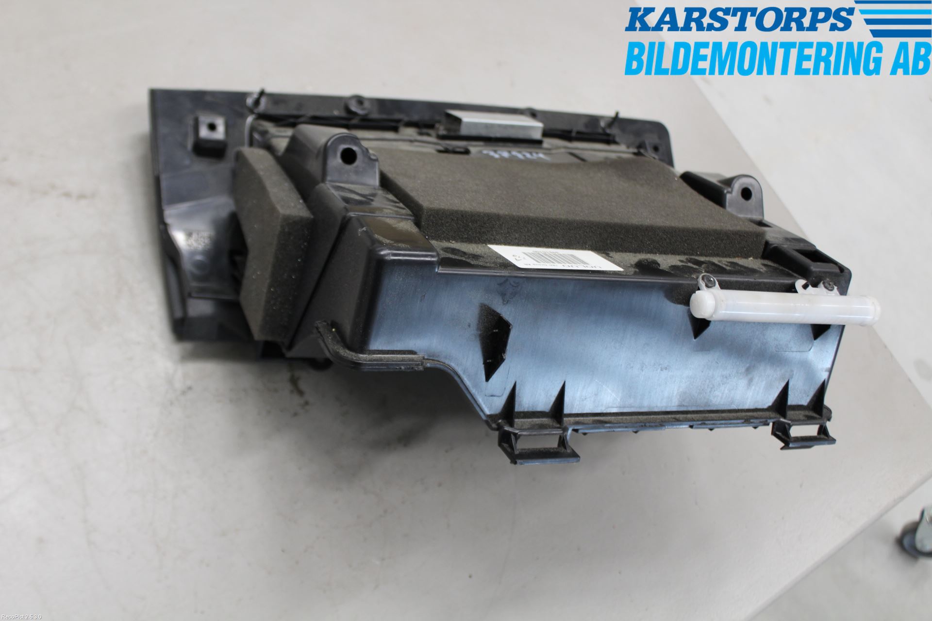 Volvo V70 08-13 Handskfack