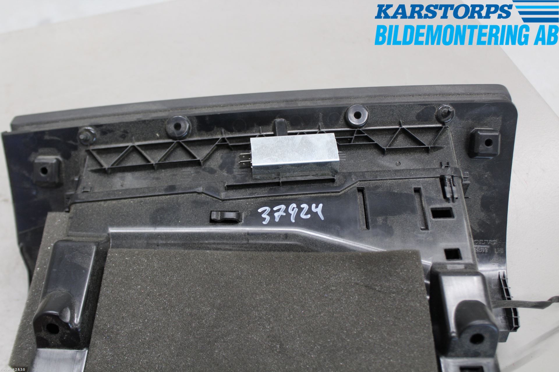 Volvo V70 08-13 Handskfack