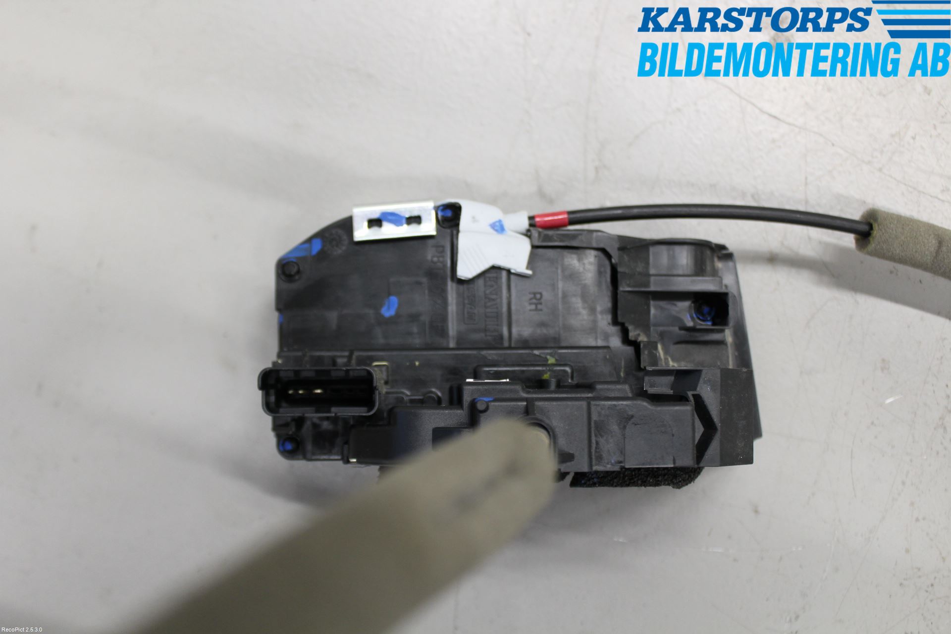 Nissan QASHQAI 14-17 Låskista-Dörrlås