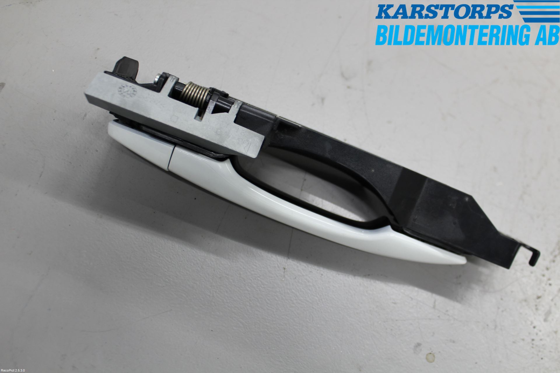 Nissan QASHQAI 14-17 Dörrhandtag Yttre Hö