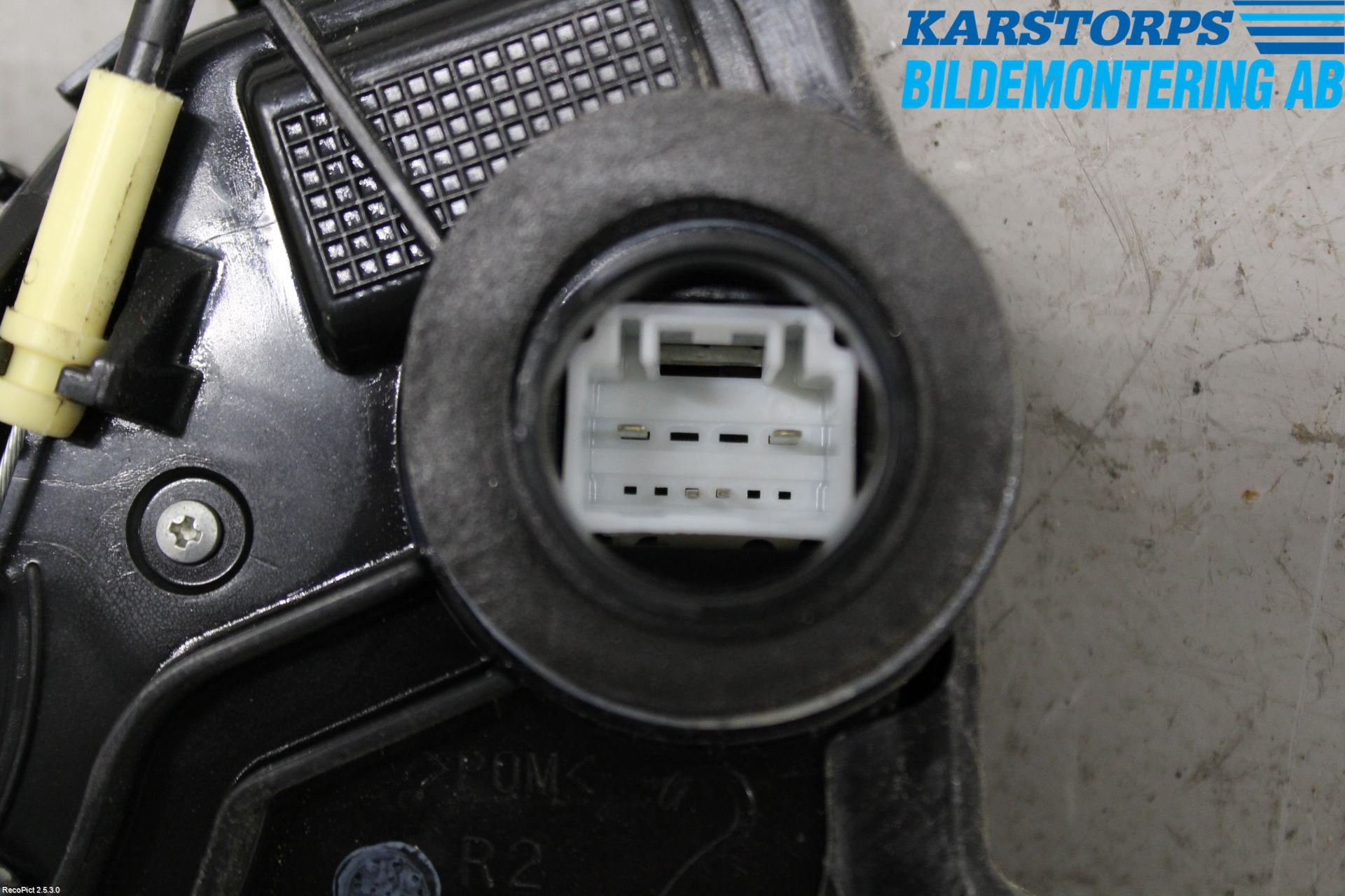 Toyota RAV 4 06-12 Låskista-Dörrlås