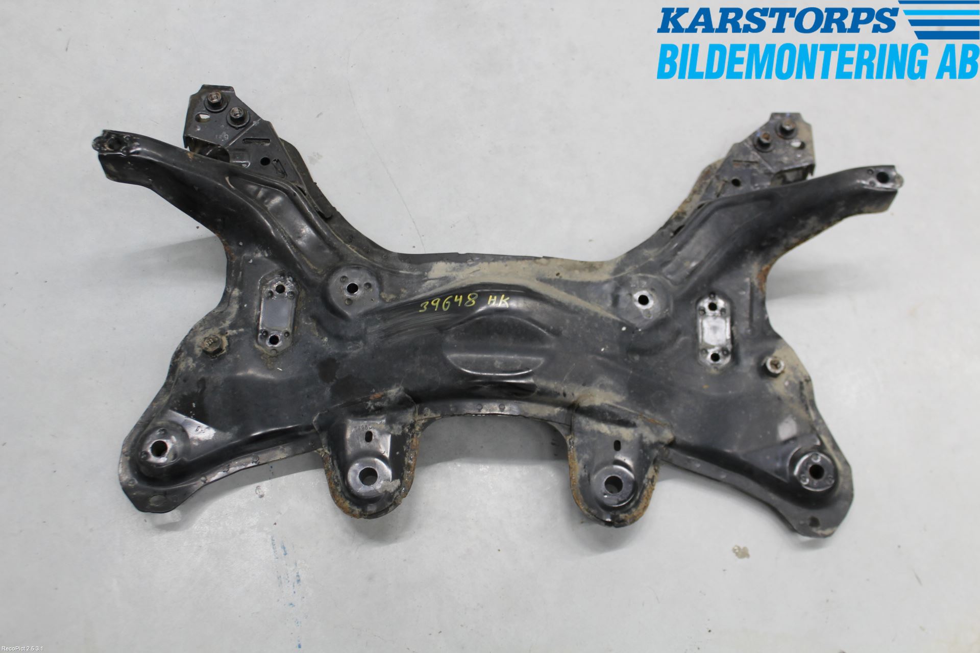 Ford KA 09-16 Framvagnsbalk