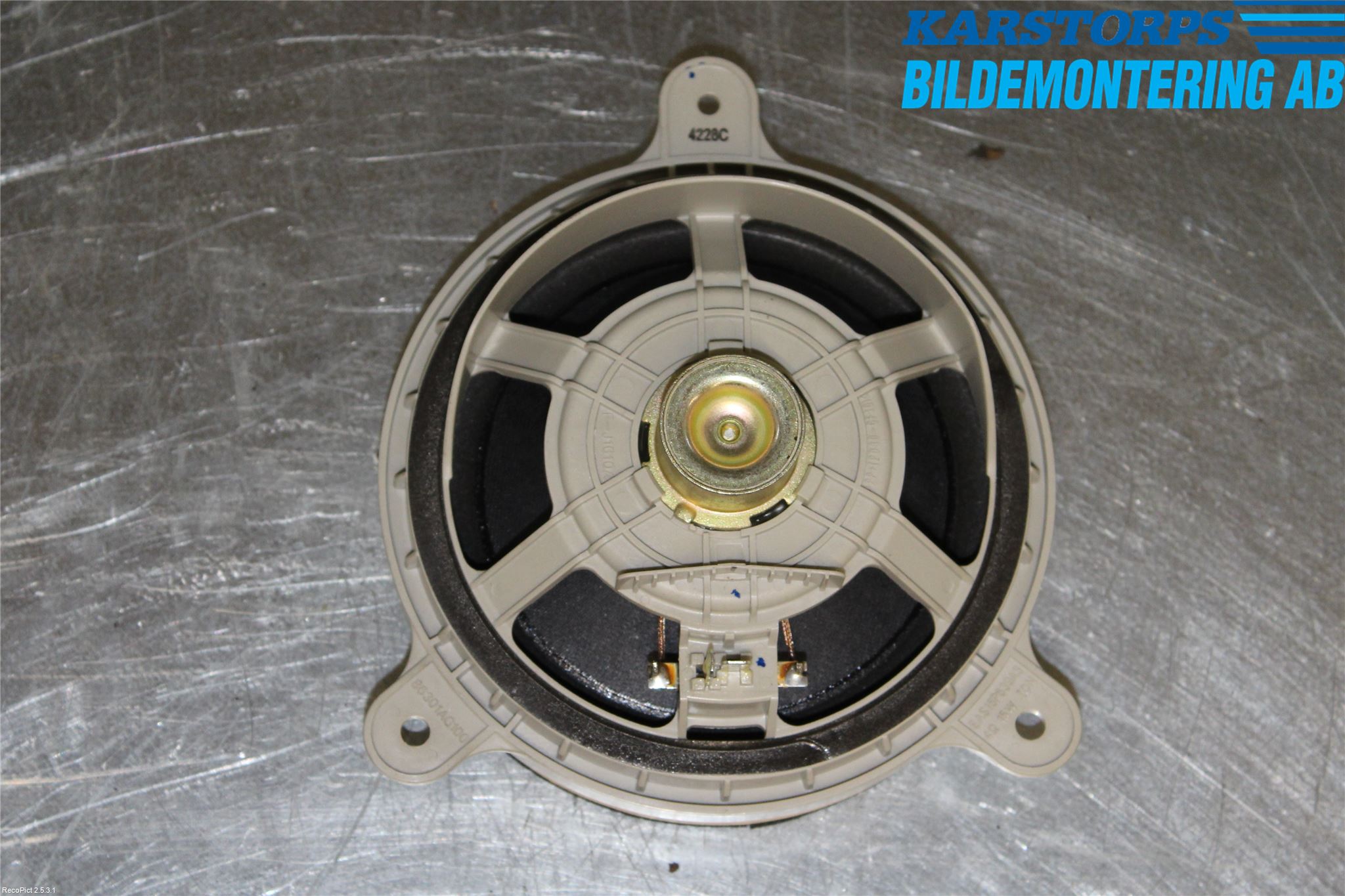 Subaru LEGACY    04-06 Högtalare