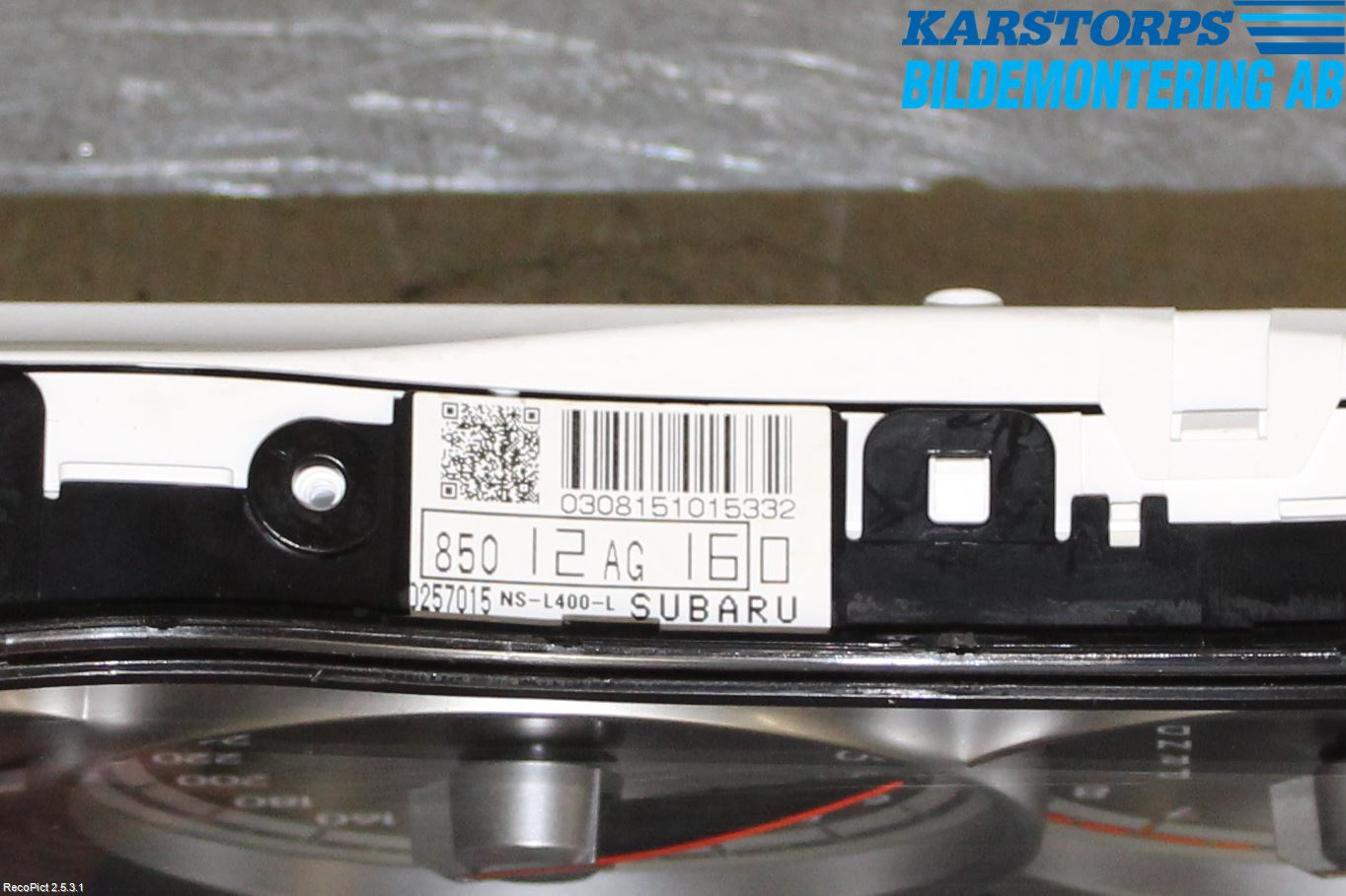 Subaru LEGACY    04-06 Instrument Komb