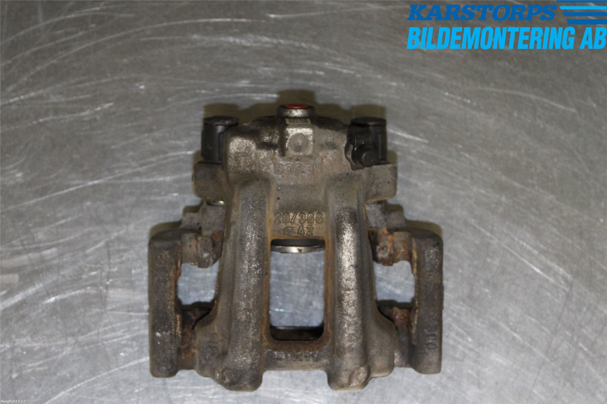 BMW 3 F30/F31/F80 12-19 Bromsok Bak Vänster