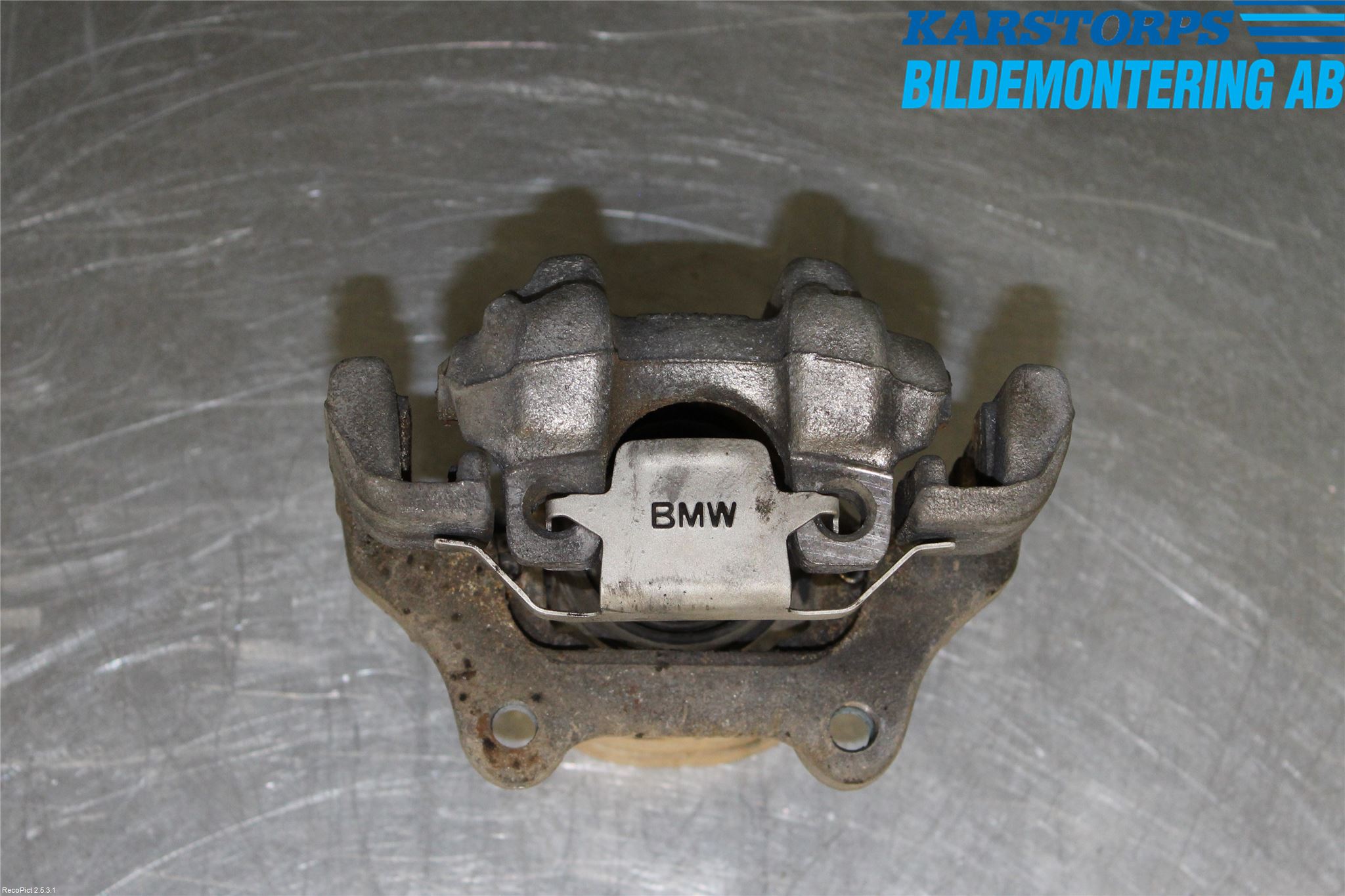 BMW 3 F30/F31/F80 12-19 Bromsok Bak Vänster