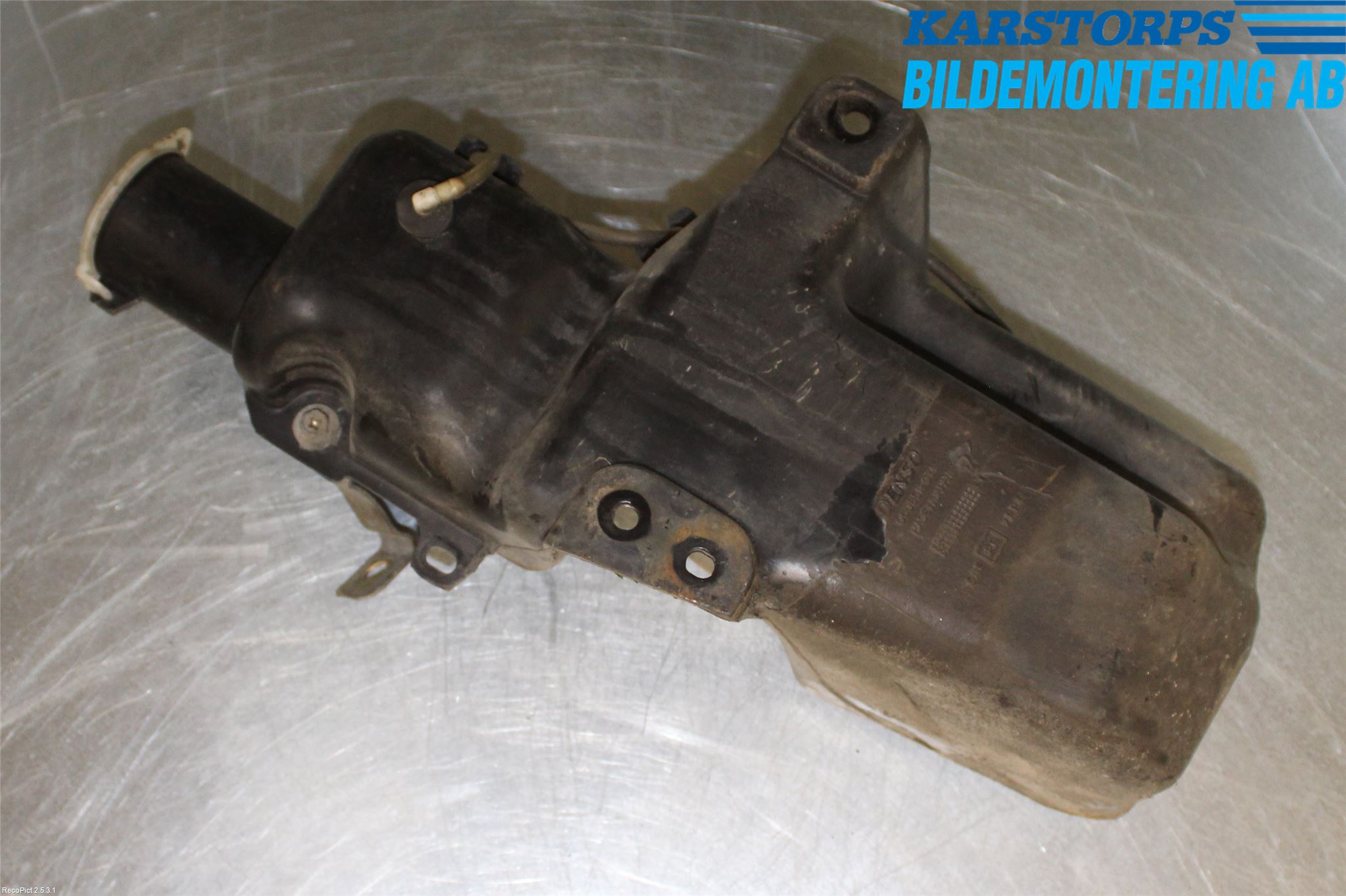 Mitsubishi LANCER  97-03 Spolartank Vindruta