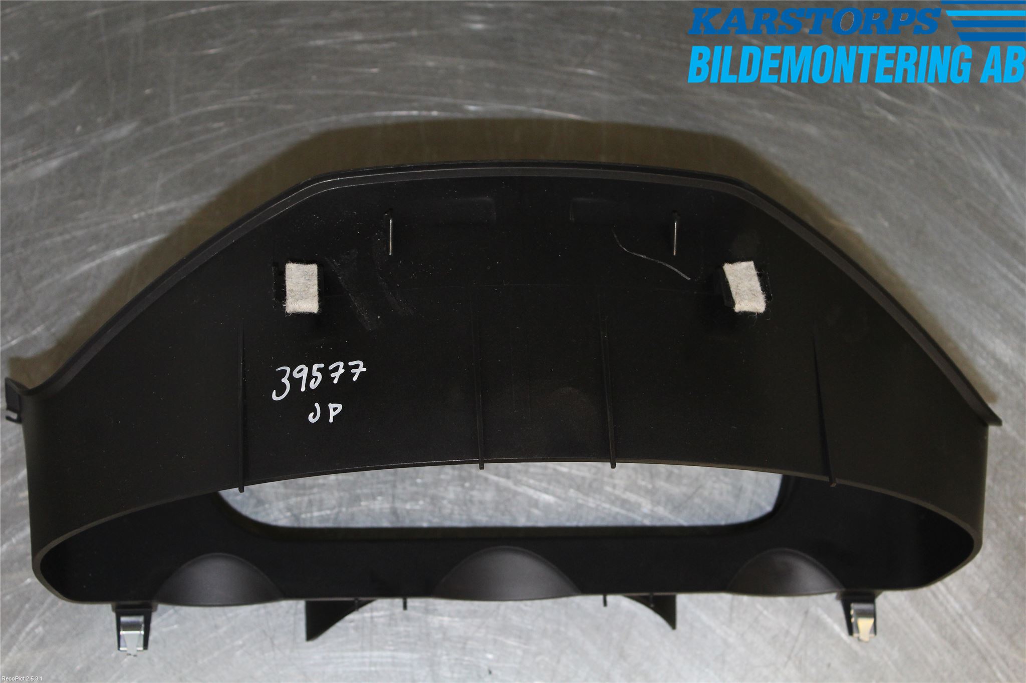 Mercedes-Benz MB E-KLASS (W212) 09-16 Instrumentsarg