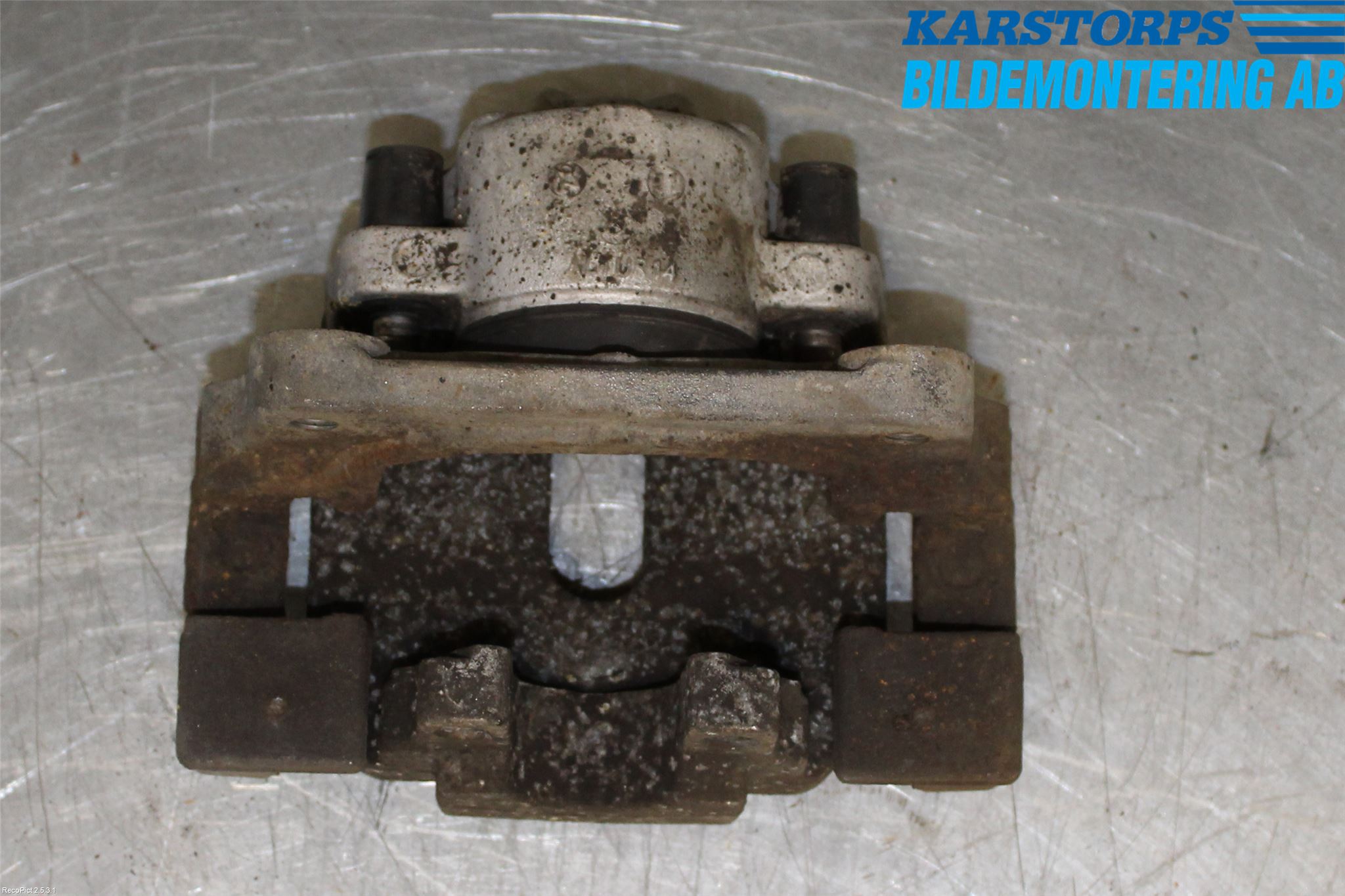 BMW 5 F10/F11/F18 09-17 Bromsok Fram Vänster