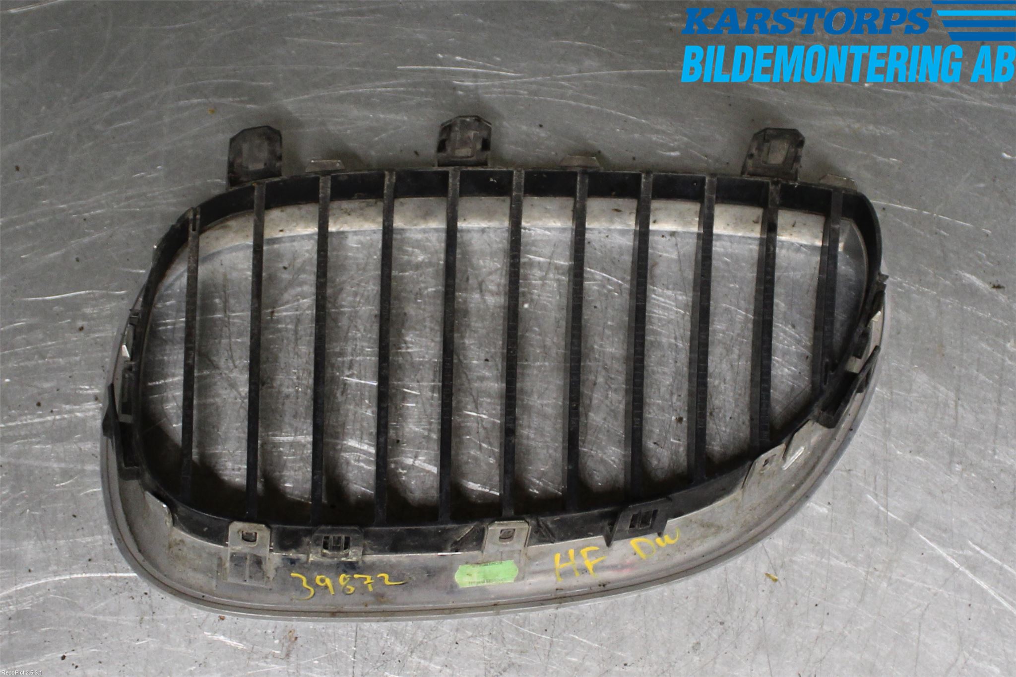 BMW 5 E60/61 Sed/Tou 02-10 Grilldel Höger