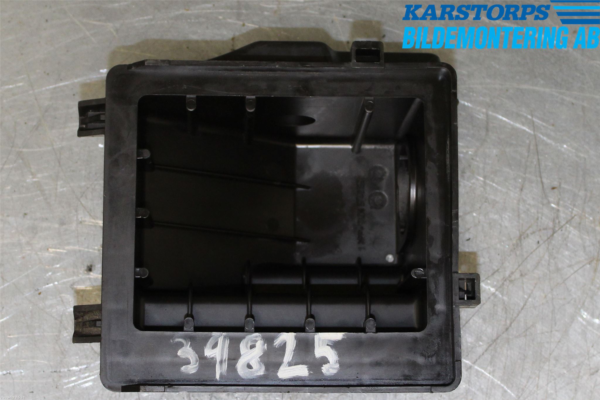 Nissan NOTE E11 06-14 Luftrenare