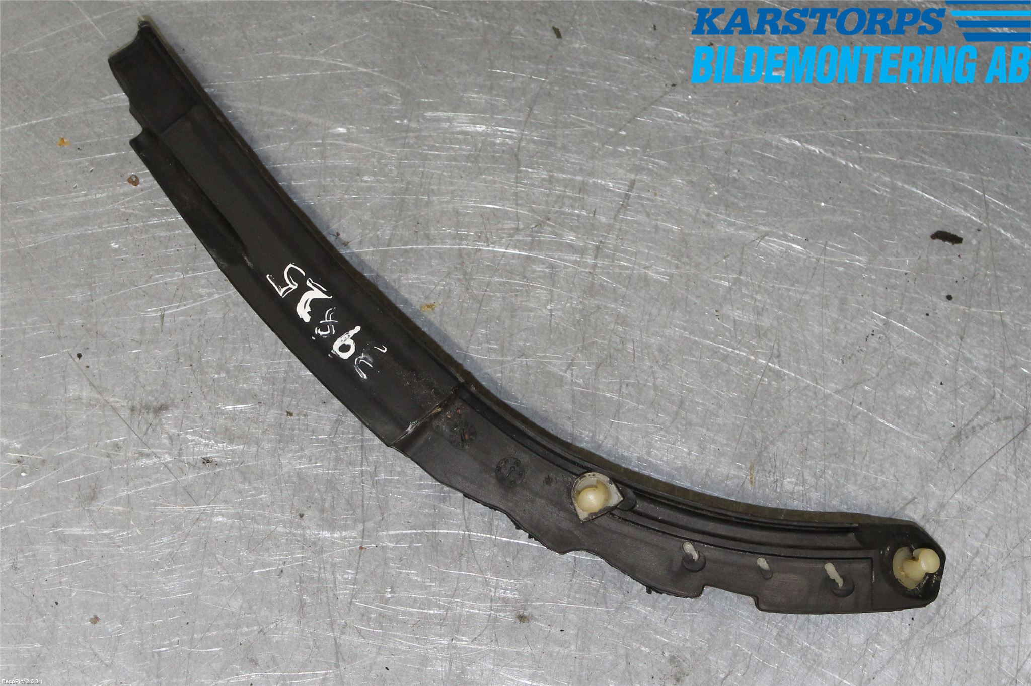 Nissan NOTE E11 06-14 List Framskärm Vä