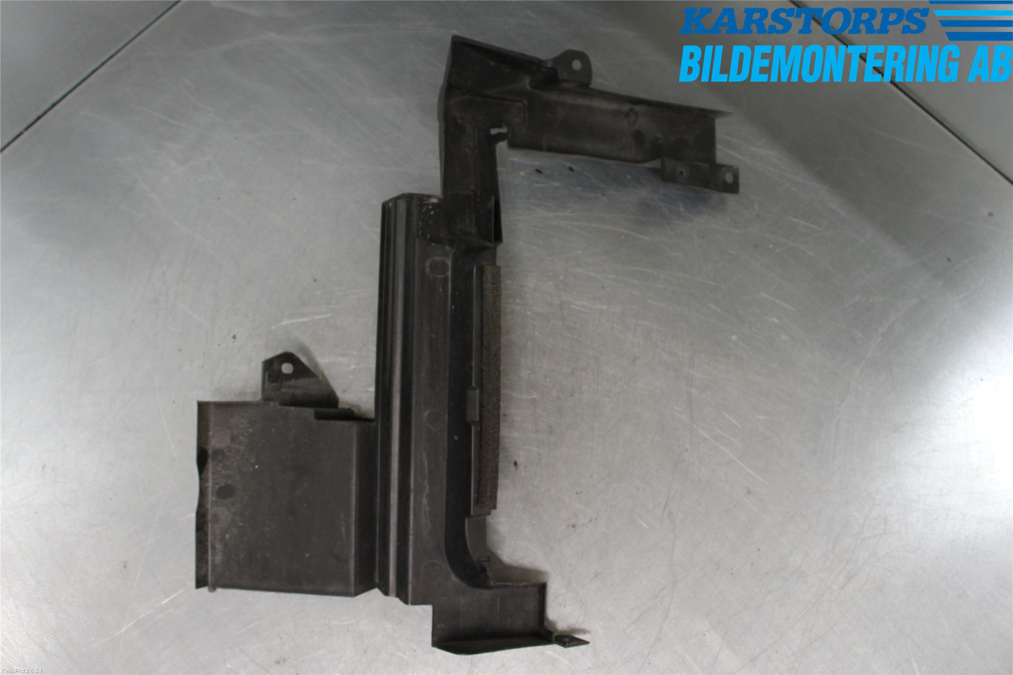 Nissan NOTE E11 06-14 Deflektor Plåt-Plast Kylning