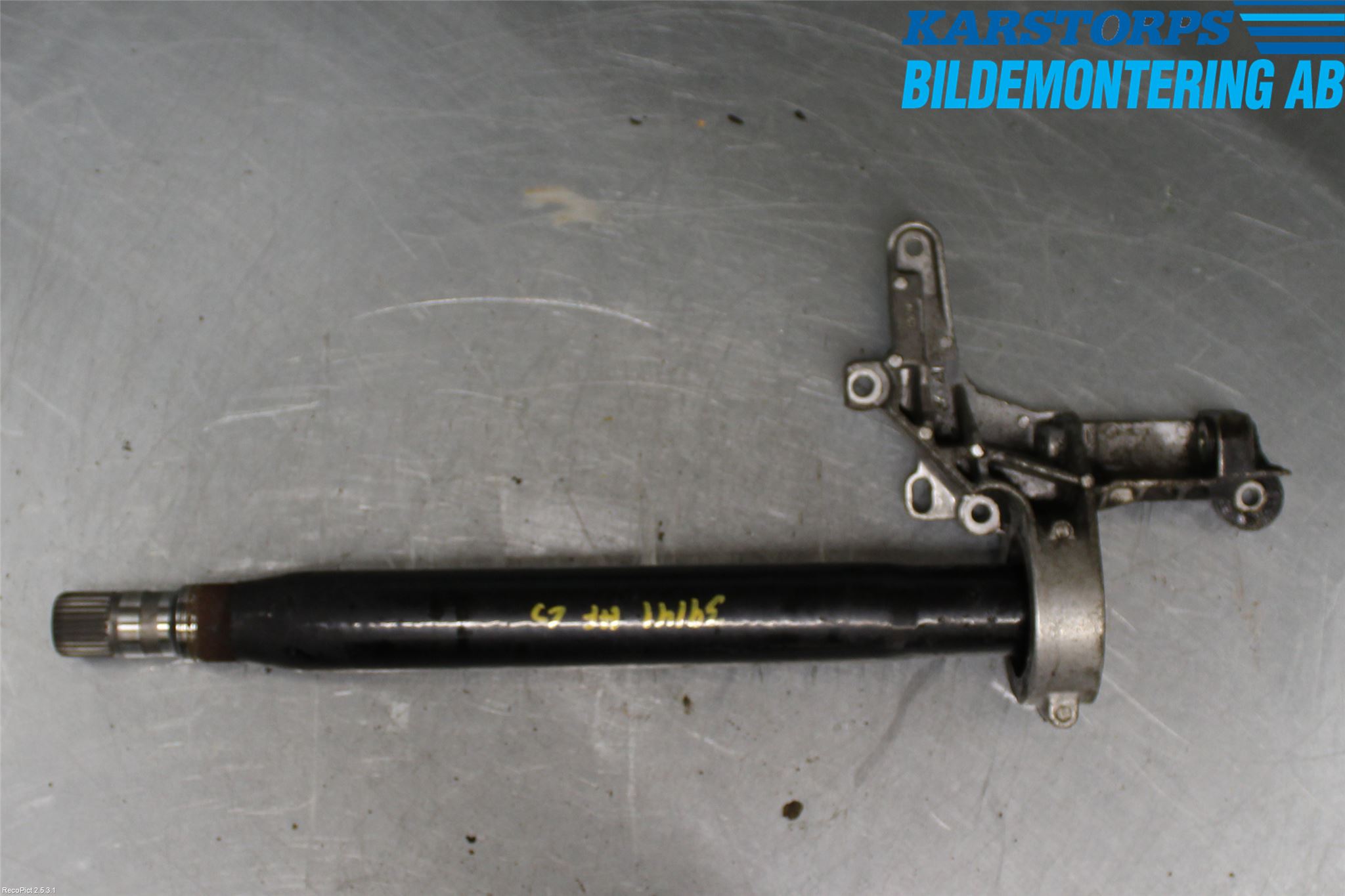 Saab 9-5 -05 Drivaxel Fram Höger