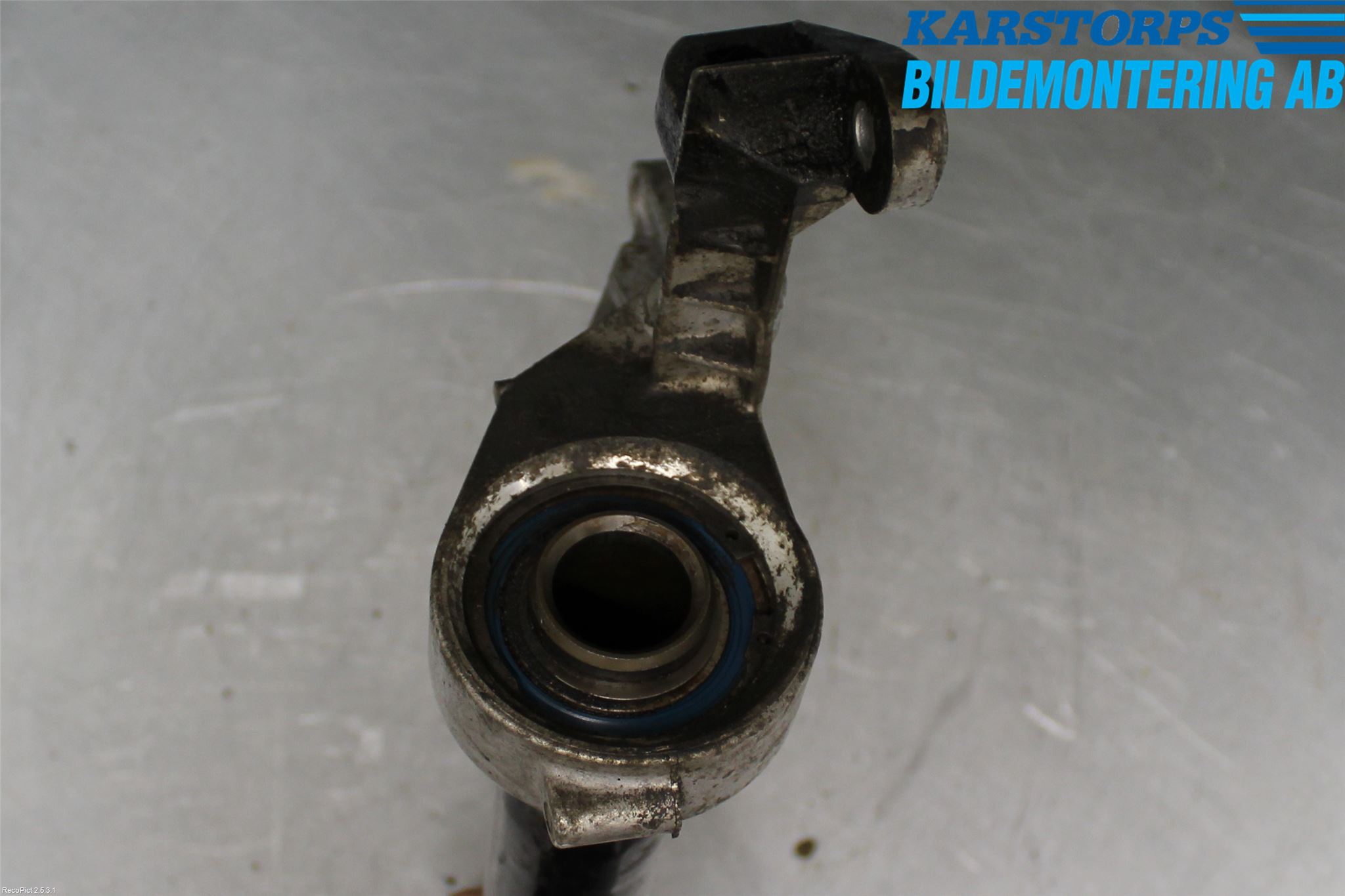 Saab 9-5 -05 Drivaxel Fram Höger