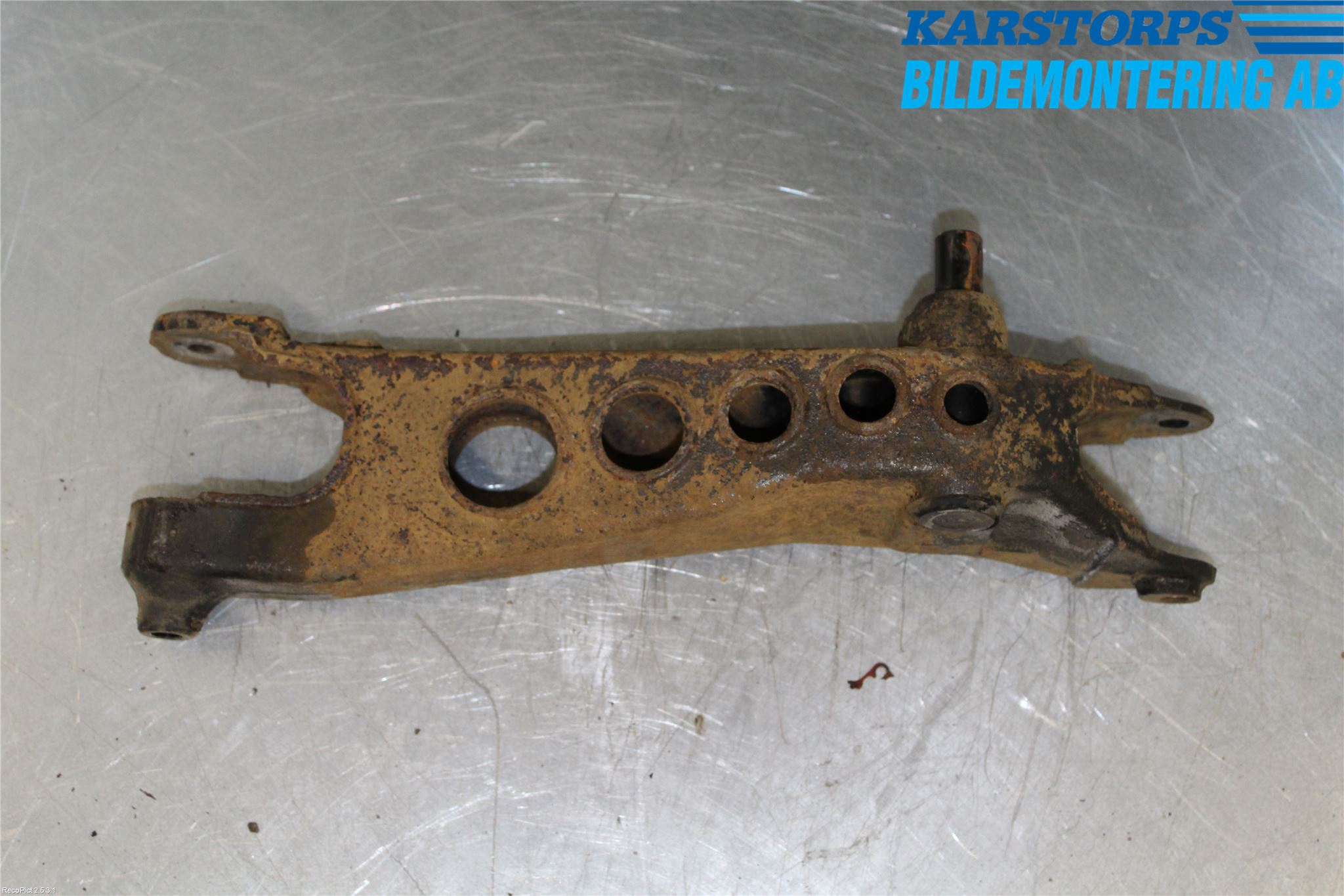 Volvo XC70 05-07 Bärarm Bak Vänster