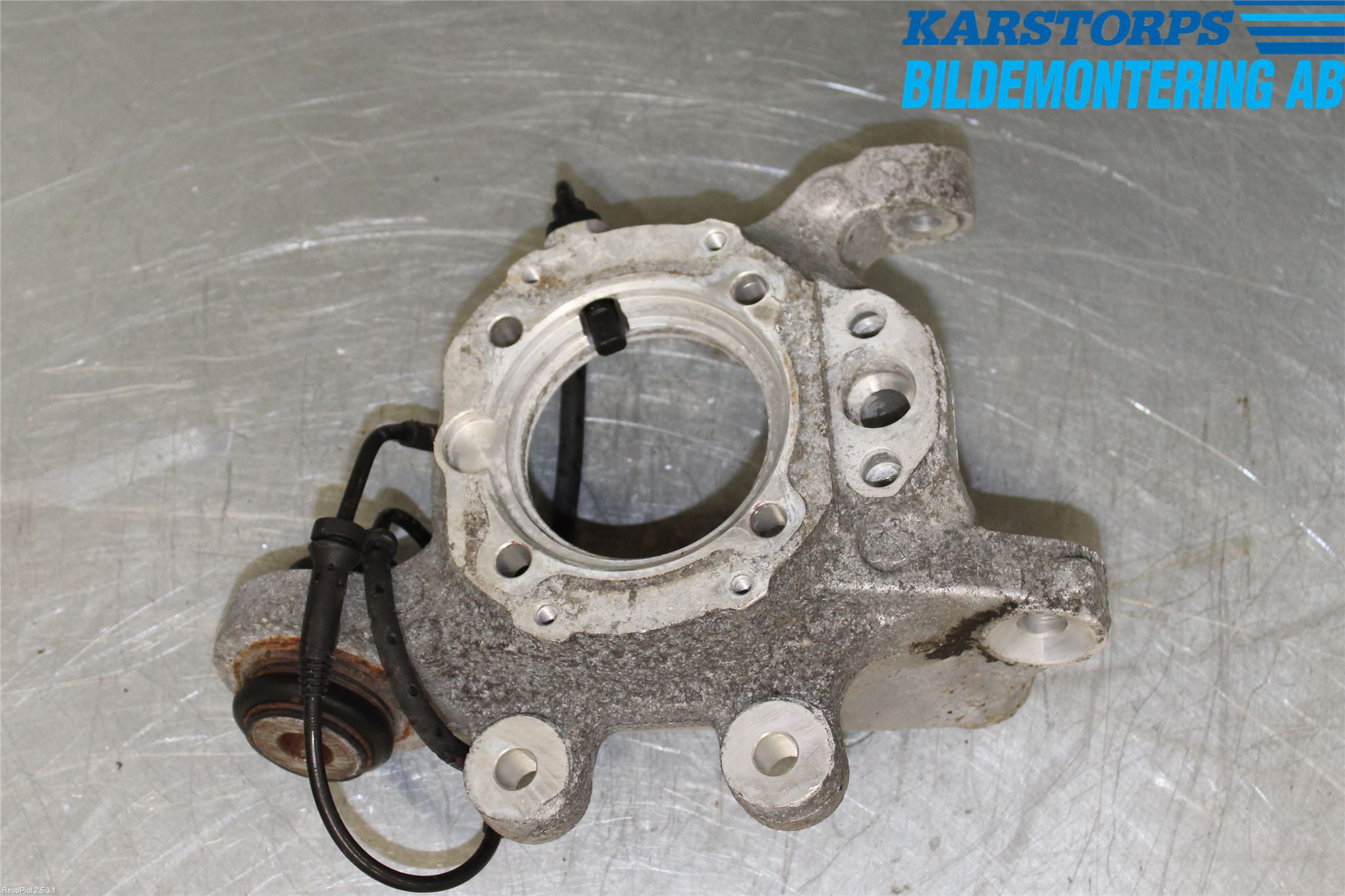 BMW 5 E60/61 Sed/Tou 02-10 Hjullagerhus-Spindel Hö B