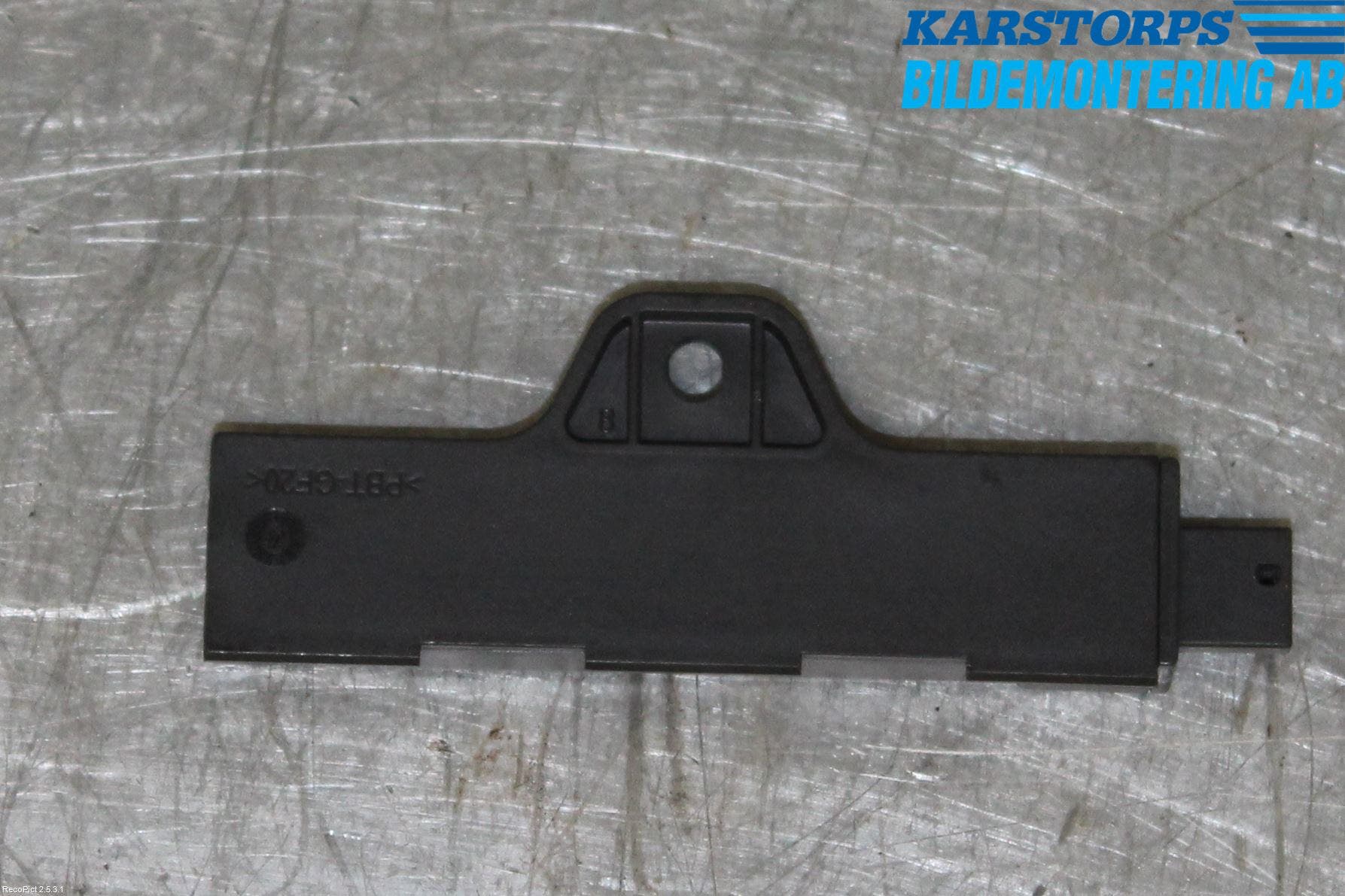 BMW 3 F30/F31/F80 12-19 Antenn