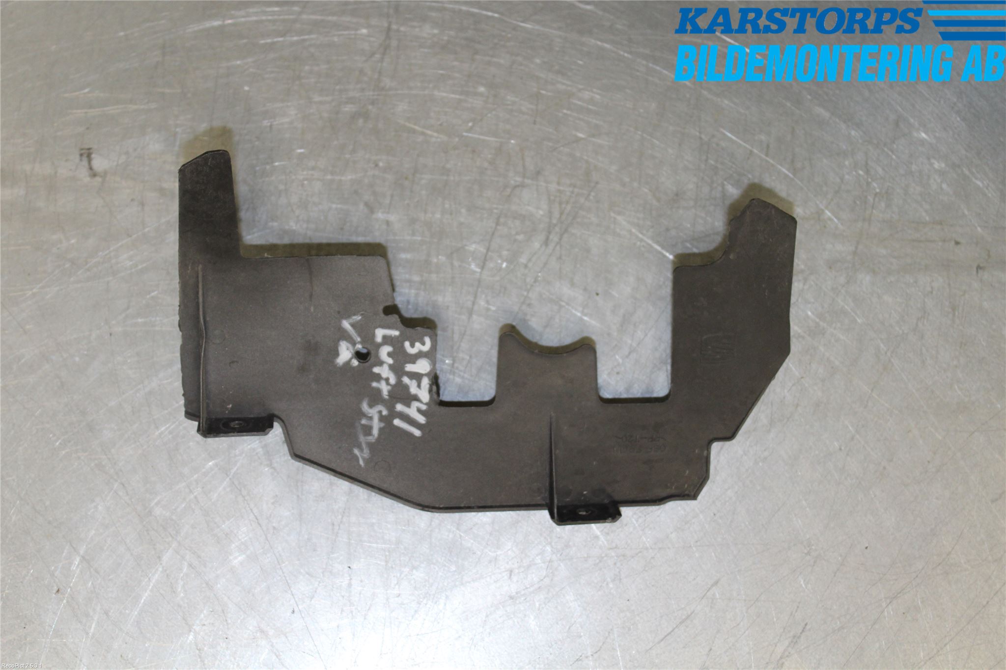 Seat LEON 06-12 Deflektor Plåt-Plast Kylning