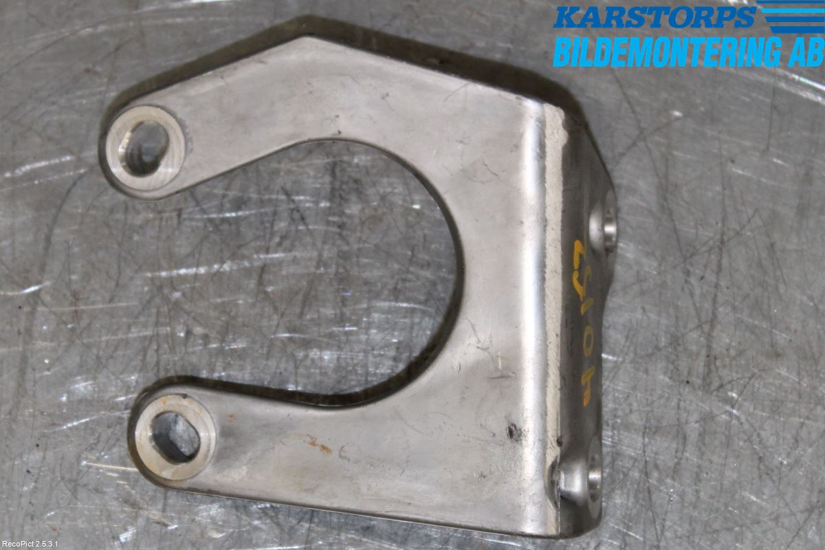 Volvo XC60 14-17 Växellådsfäste