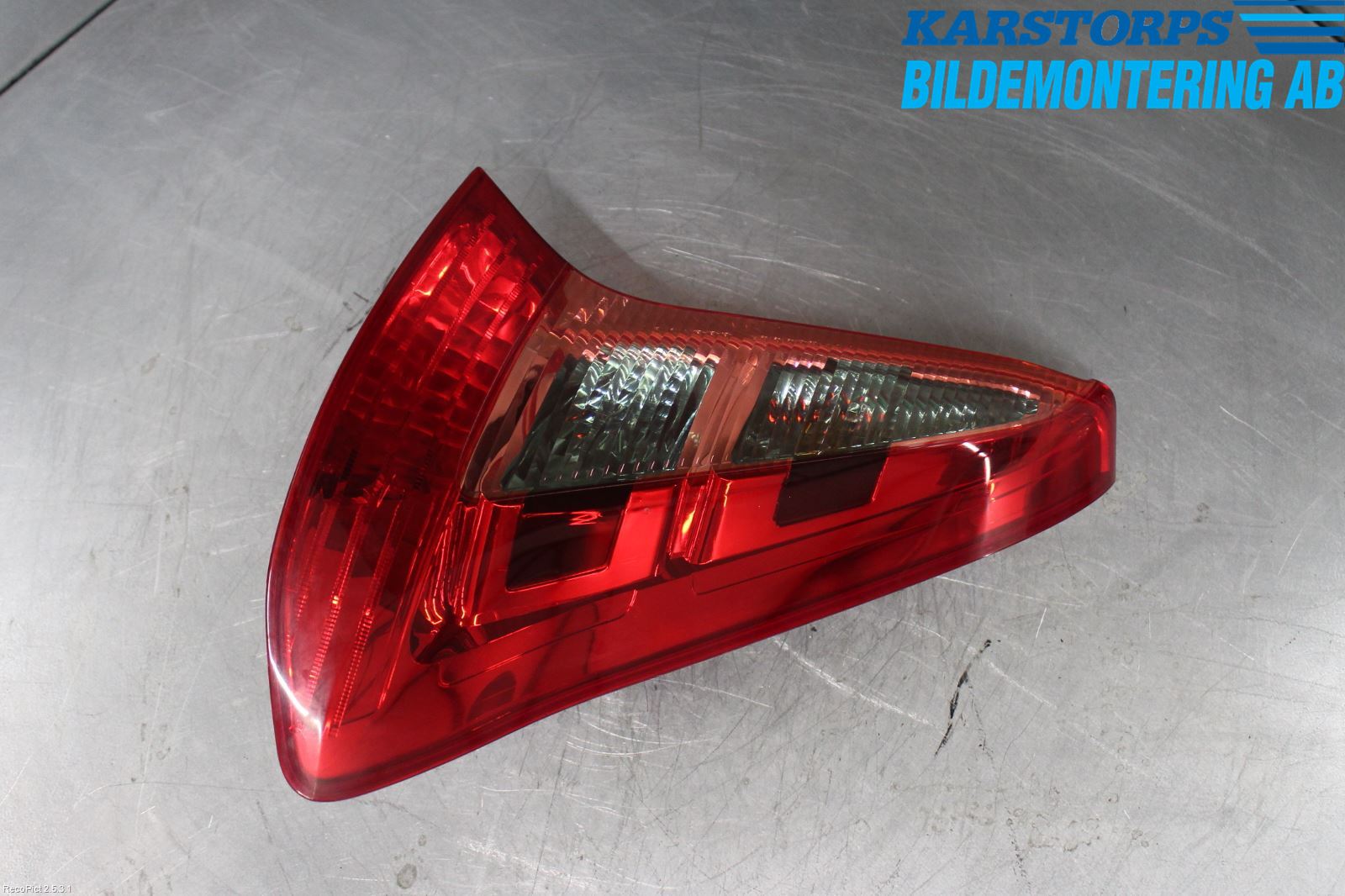 Citroen C4 I   05-10 Bakljus Höger