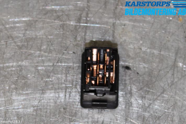 Mitsubishi L200 06-15 Strömställare Stolvärme