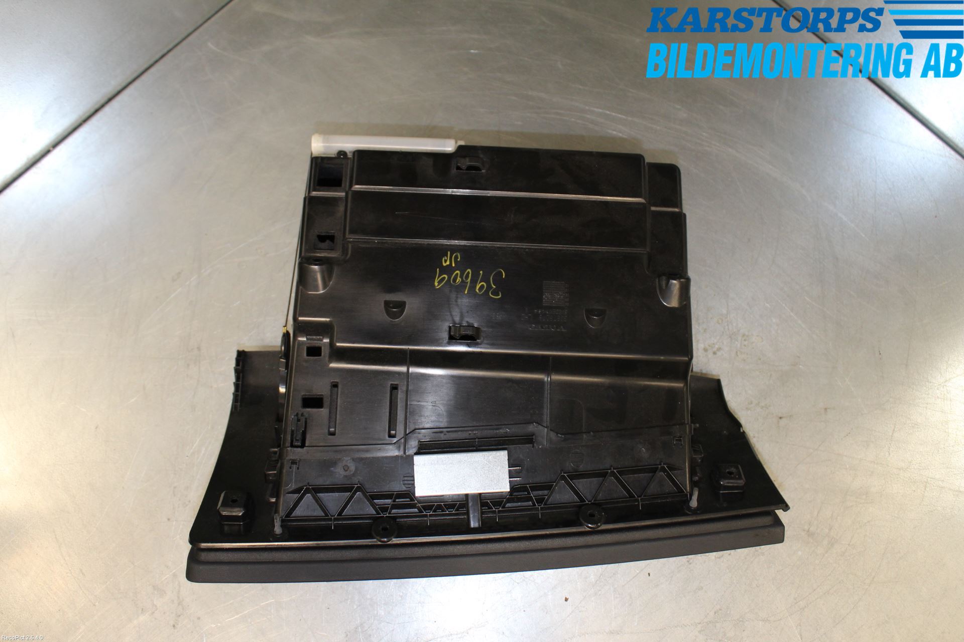 Volvo V70 08-13 Handskfack