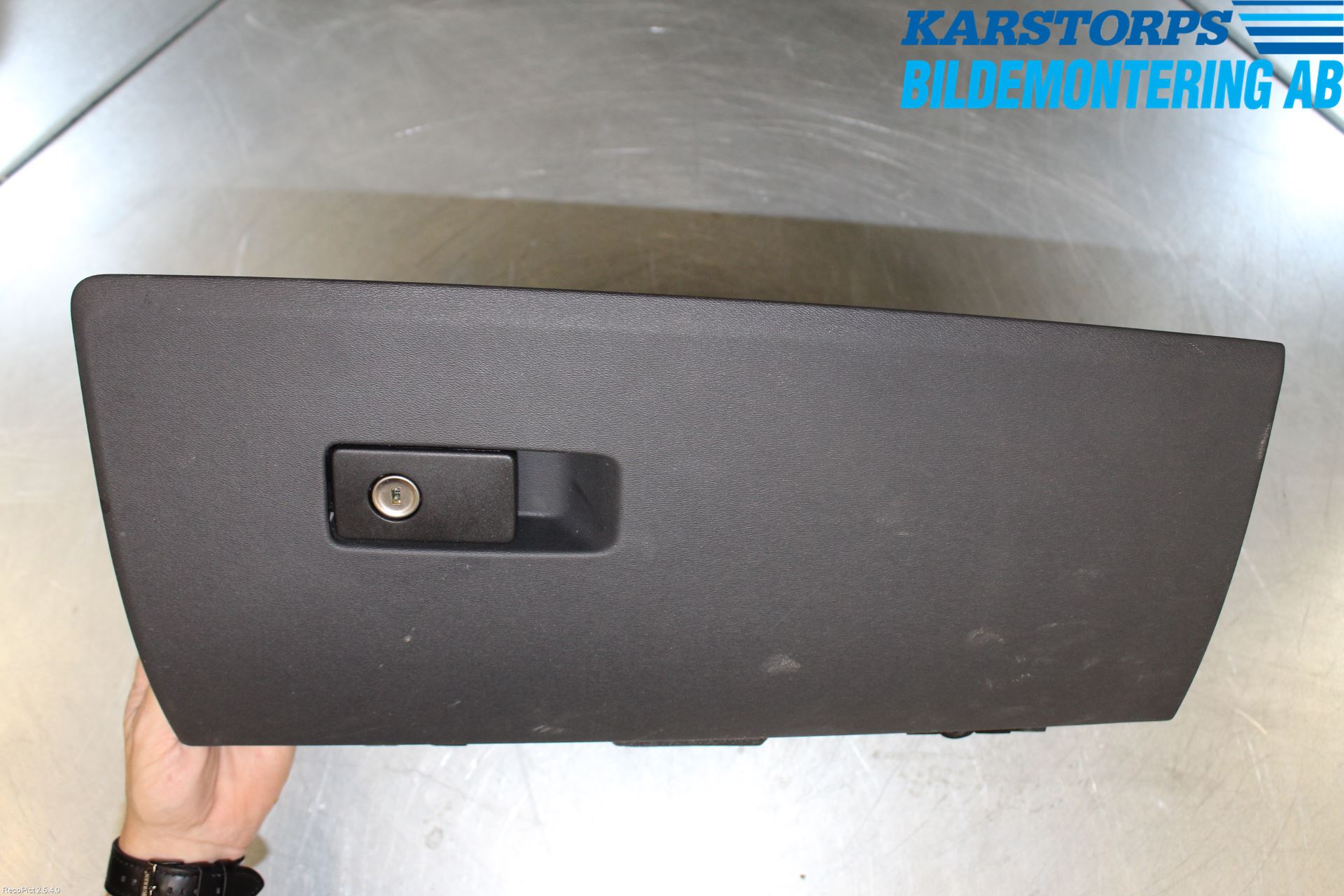 Volvo V70 14-16 Handskfack