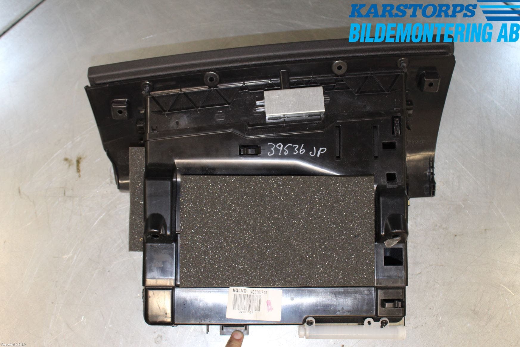 Volvo V70 14-16 Handskfack