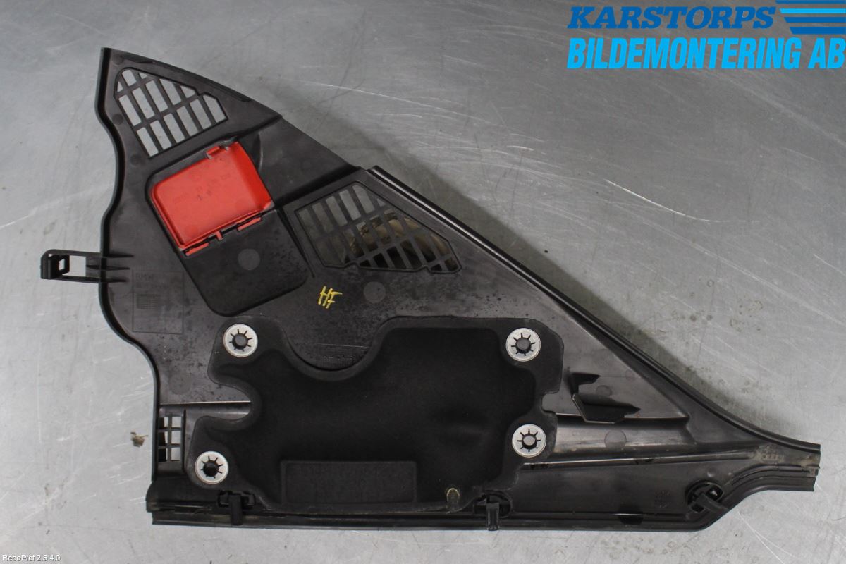BMW 1 F20/F21 11-19 Torpedplåt-Torpedplast