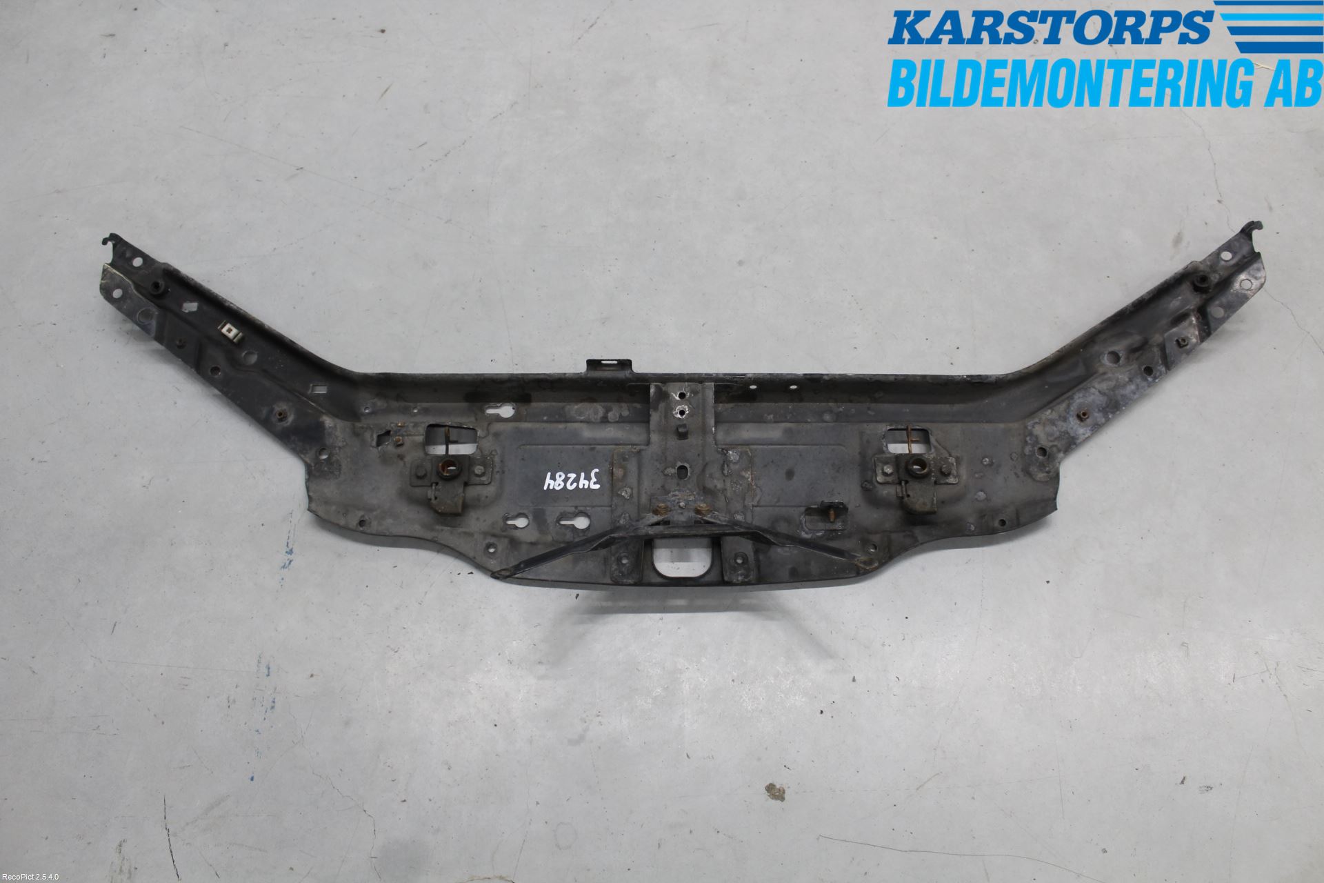 Saab 9-3 VER 2 Front Huvlåsplåt-Balk